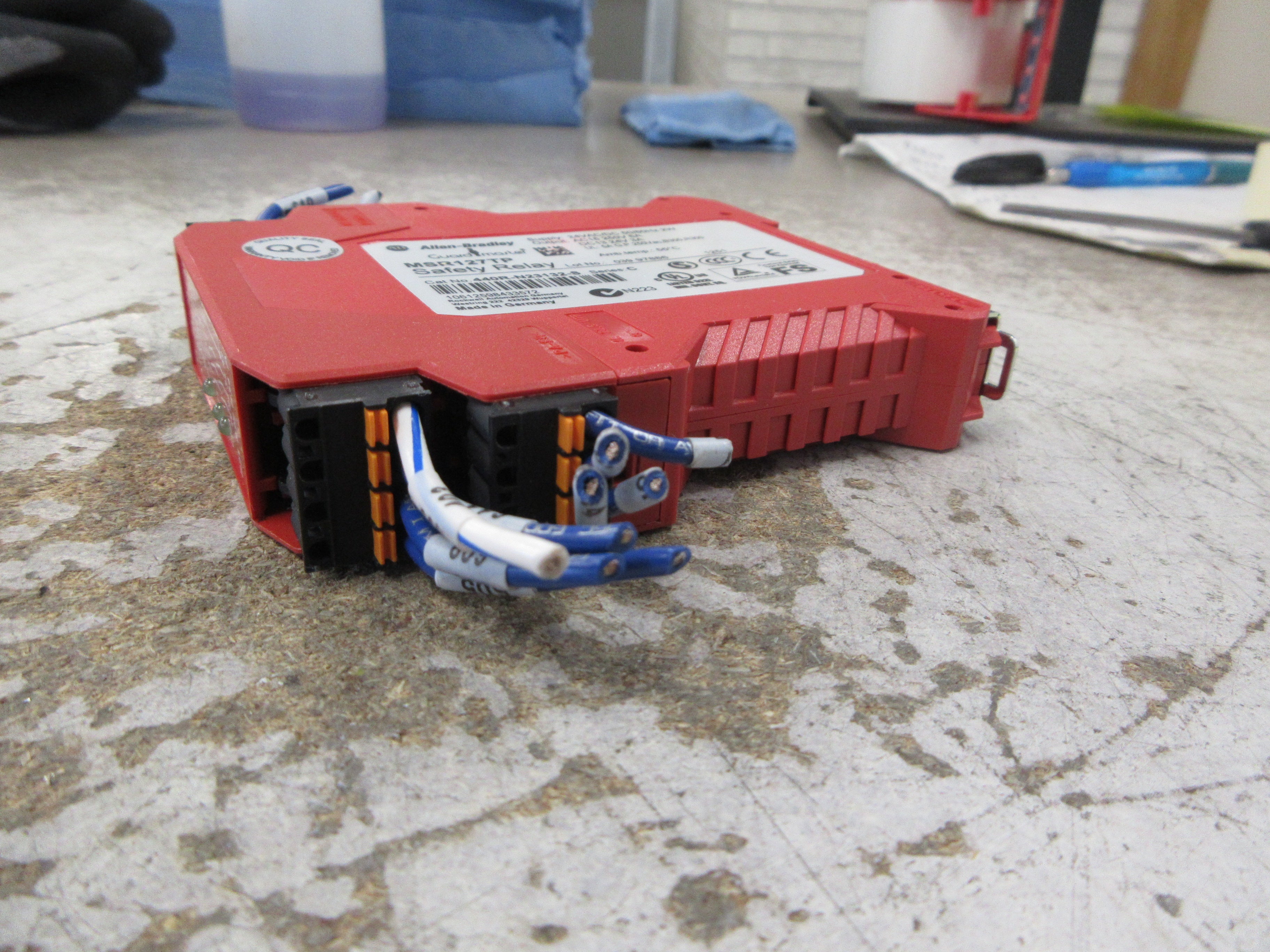 Allen-Bradley Guardmaster MSR127TP Safety Relay 440R-N23132-S Ser. C Used