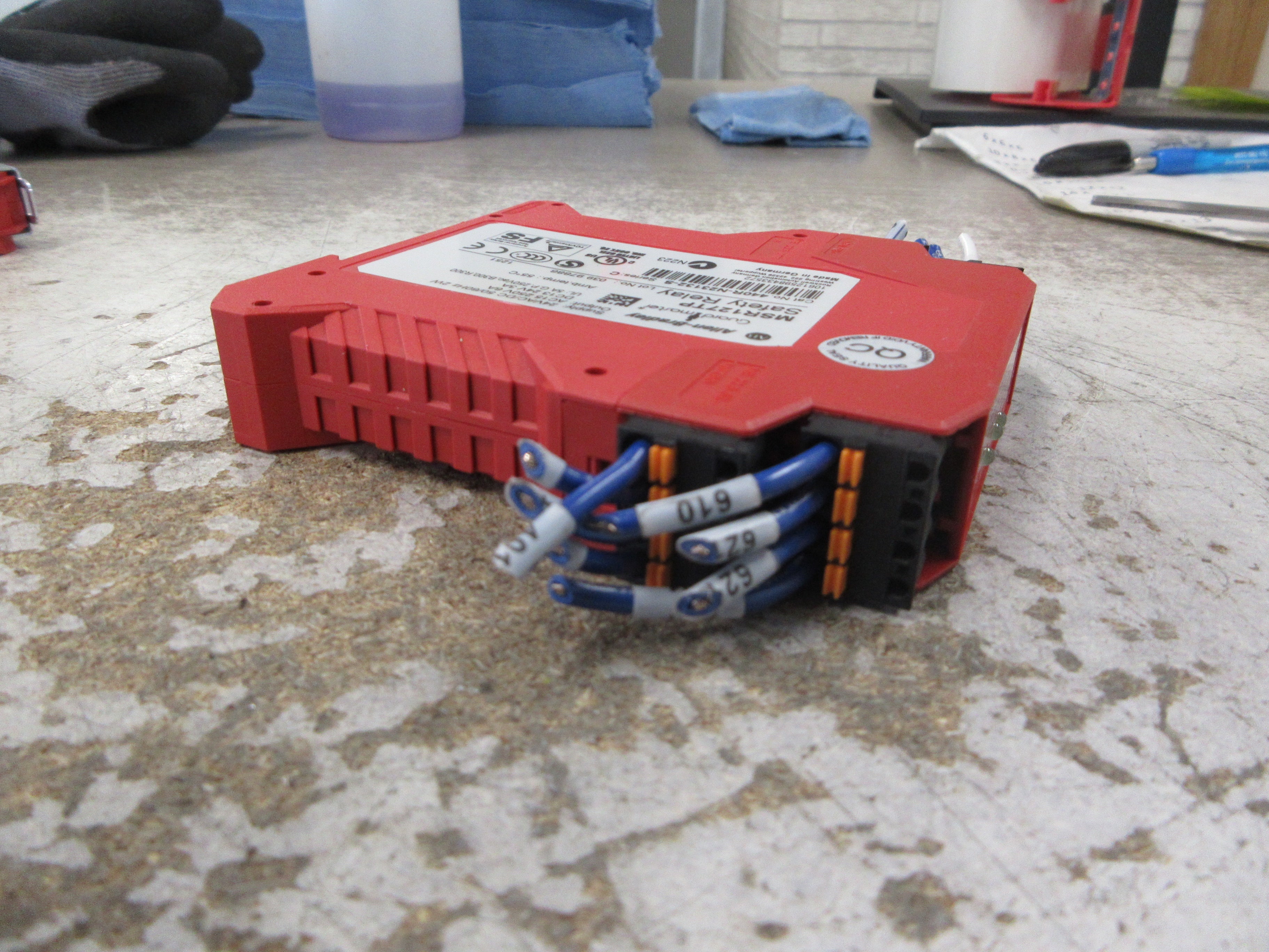 Allen-Bradley Guardmaster MSR127TP Safety Relay 440R-N23132-S Ser. C Used