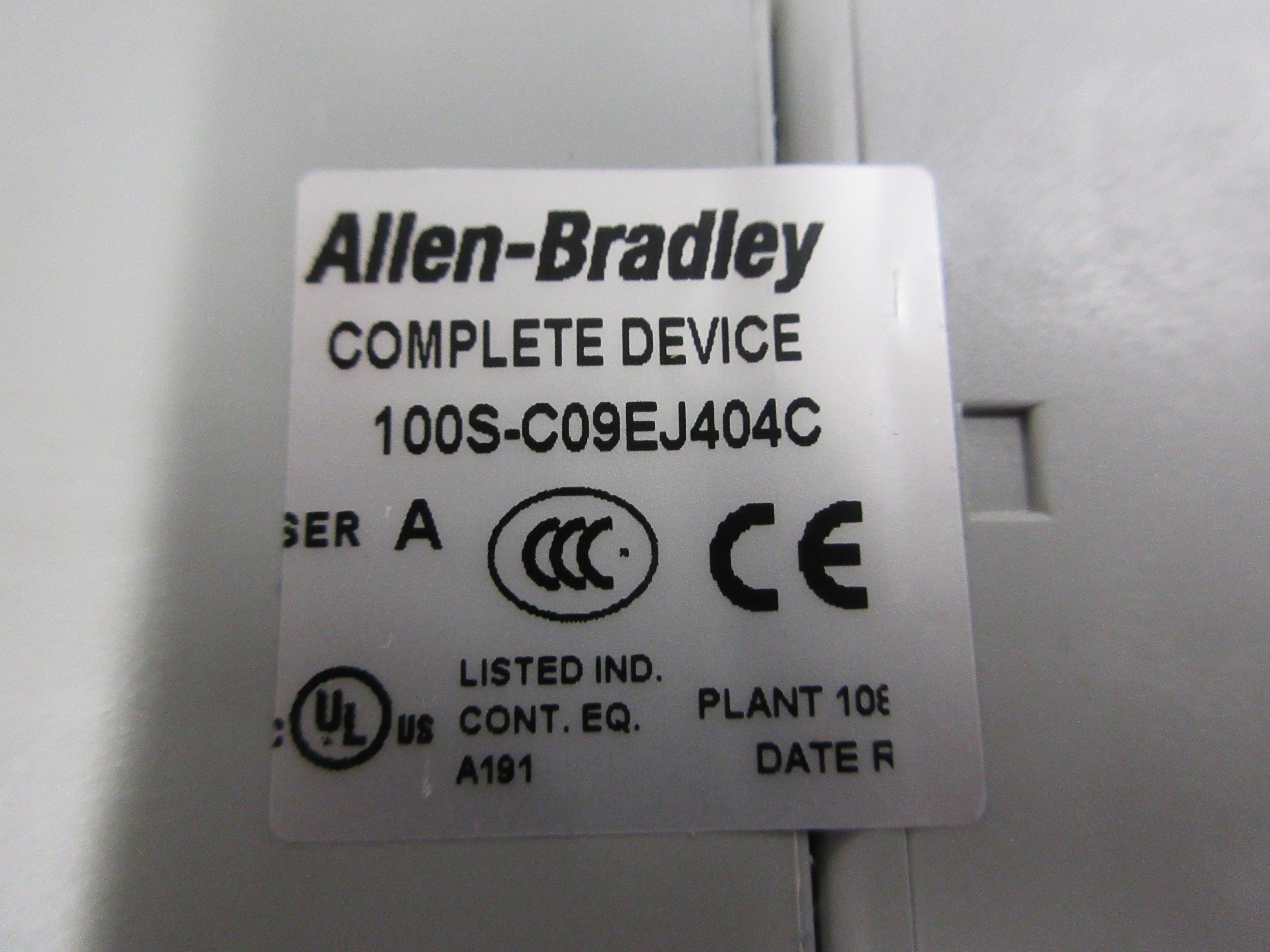 Allen-Bradley Safety Relay 100S-C09EJ404C Ser. A 24VDC 25A 600V Used