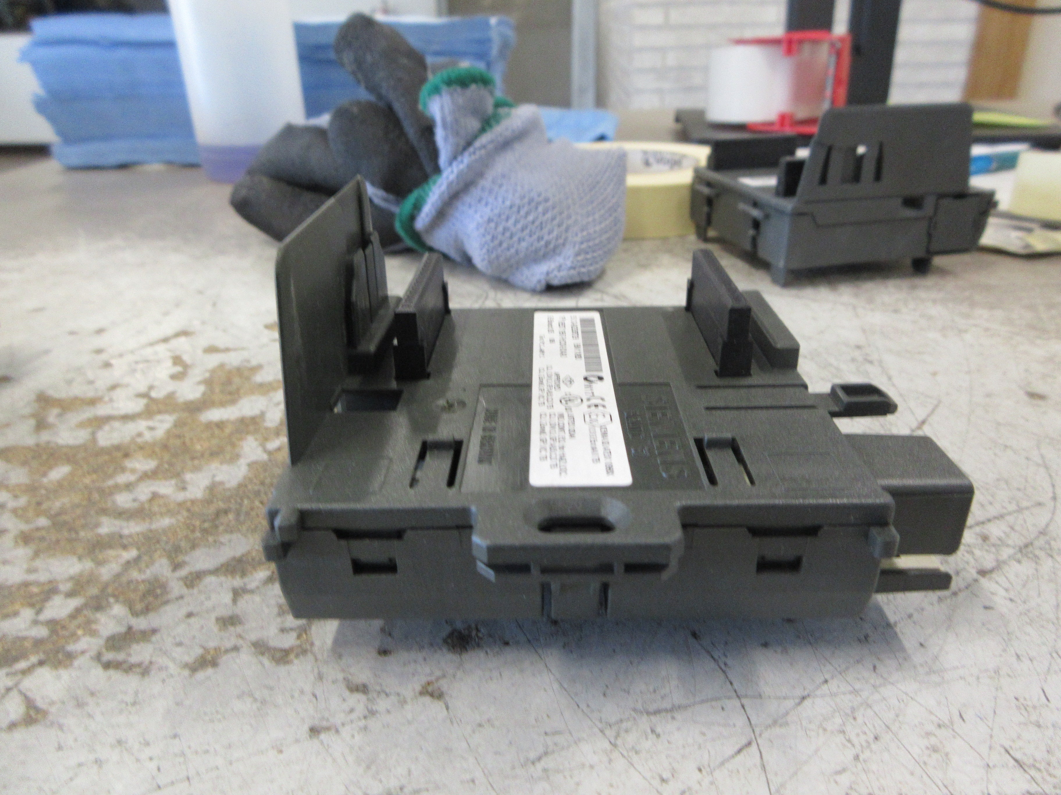 Siemens Simatic S7 Bus Module 6ES7 195-7HC00-0XA0 E-Stand: 05 Used