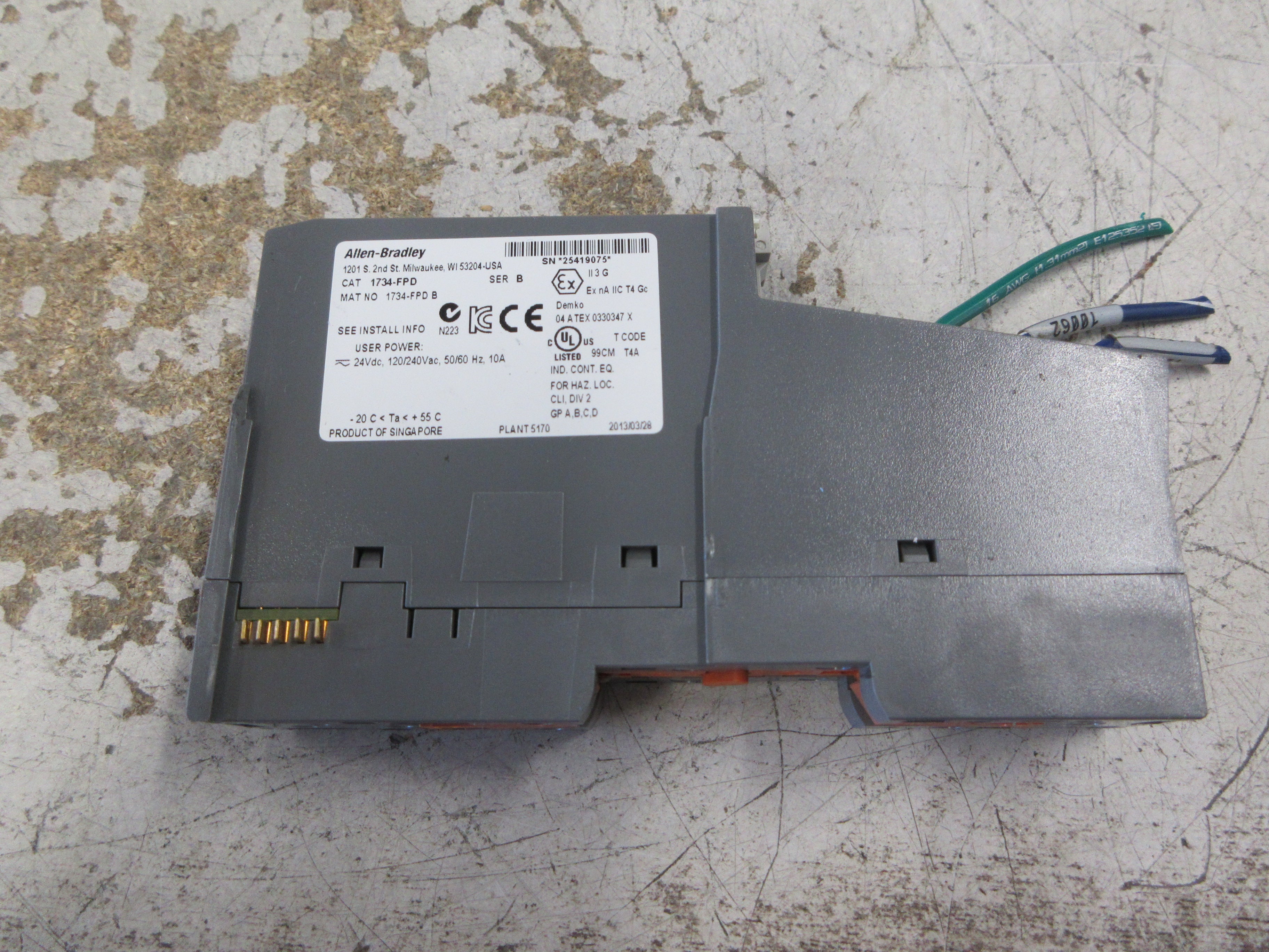 Allen-Bradley Point I/O Field Distributor Module 1734-FPD Ser. B Used