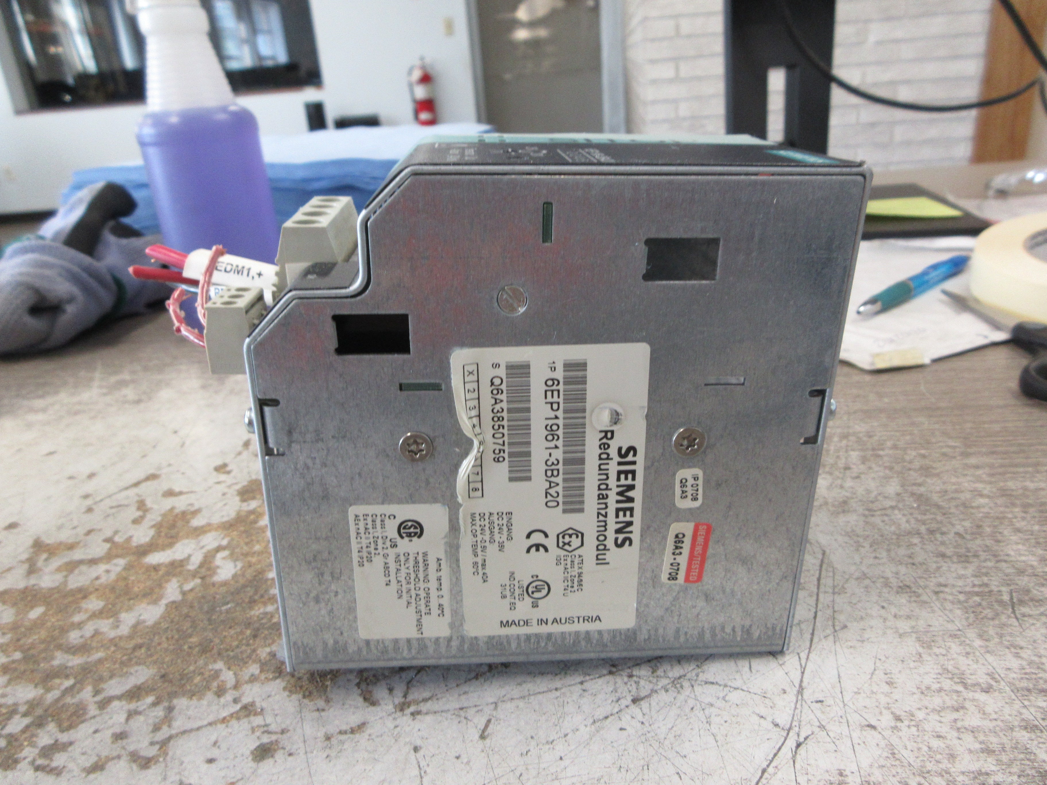 Siemens SITOP Redundancy Module 6EP1961-3BA20 Input: 24-35VDC Used