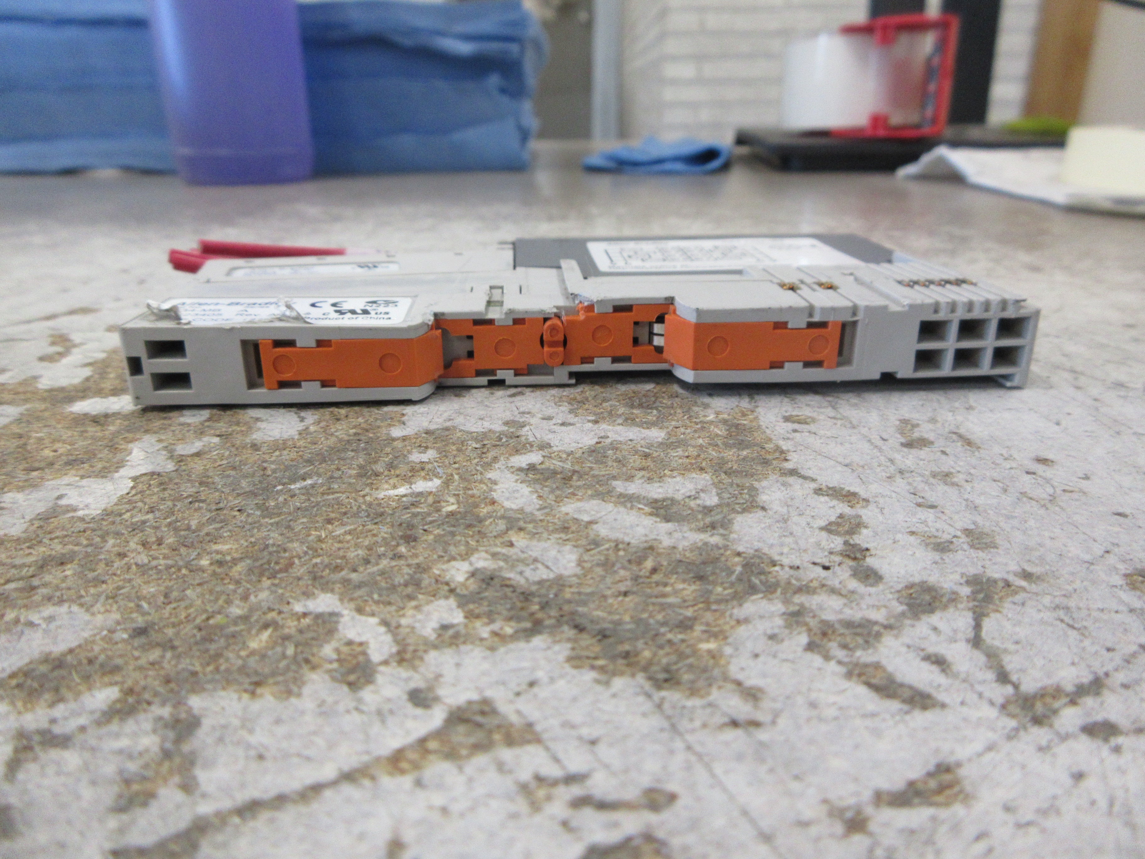 Allen-Bradley Point I/O Digital Input Module 1734-IB8 Ser. D FW: 3.022 8PT Used