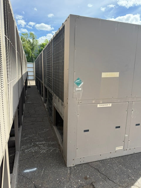 York YCIV Air Cooled Chiller YCIV0397PA46V 400 Ton (397 Ton Nominal) 460V Used