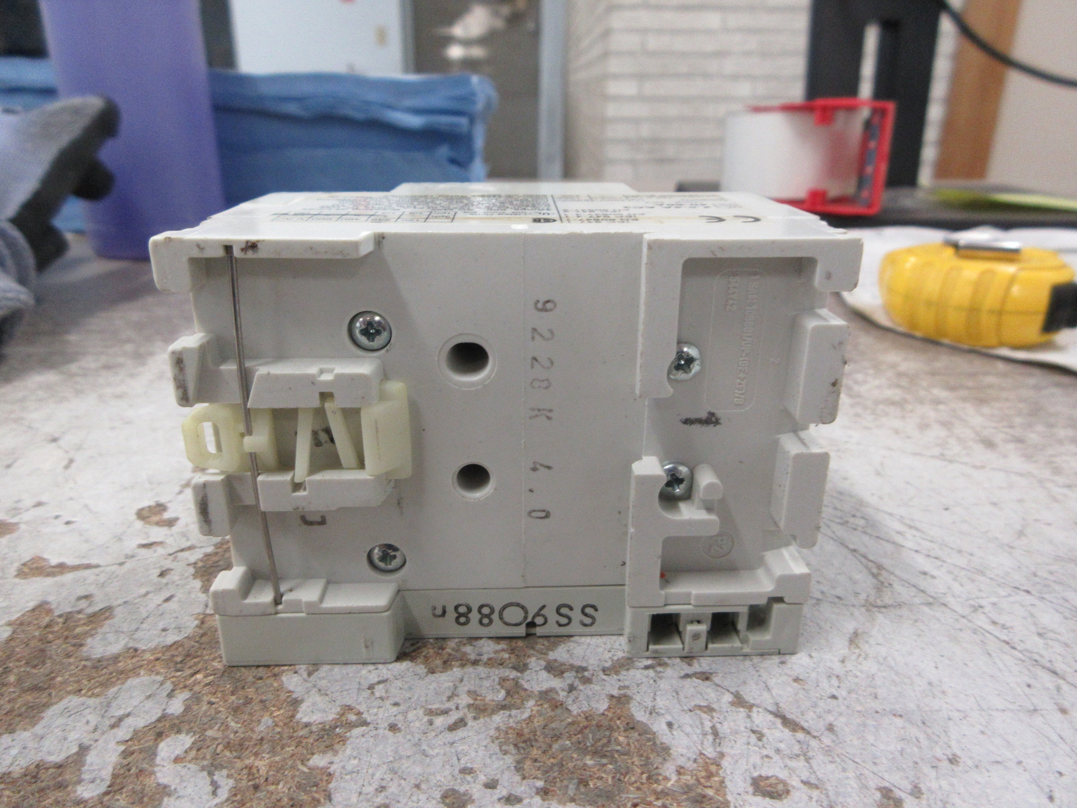 ABB Manual Starter MS 325 Trip: 2.5-4.0A 600V w/ Aux Contact, Used