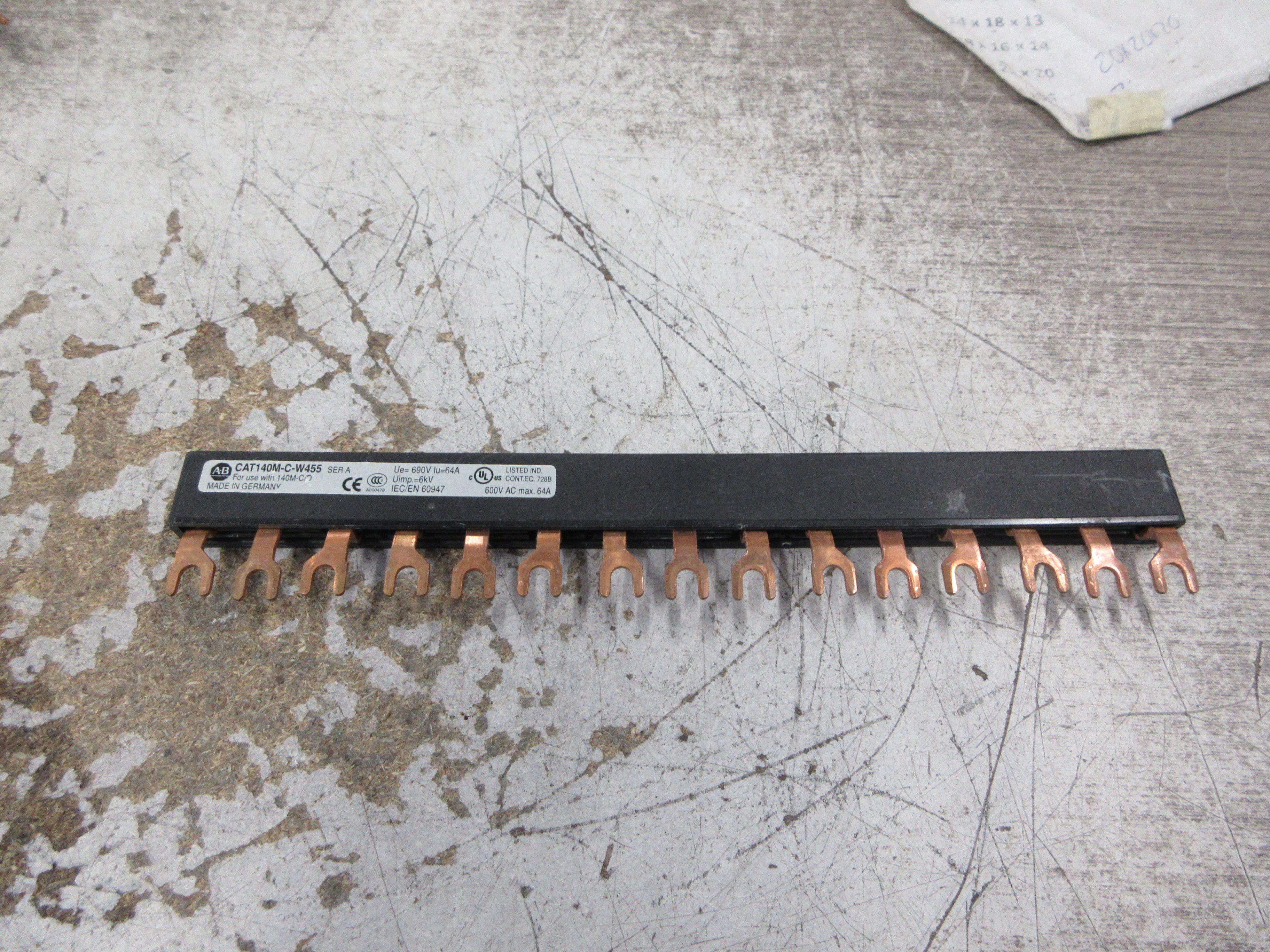 Allen-Bradley Busbar 140M-C-W455 Ser. A 64A 600V Used
