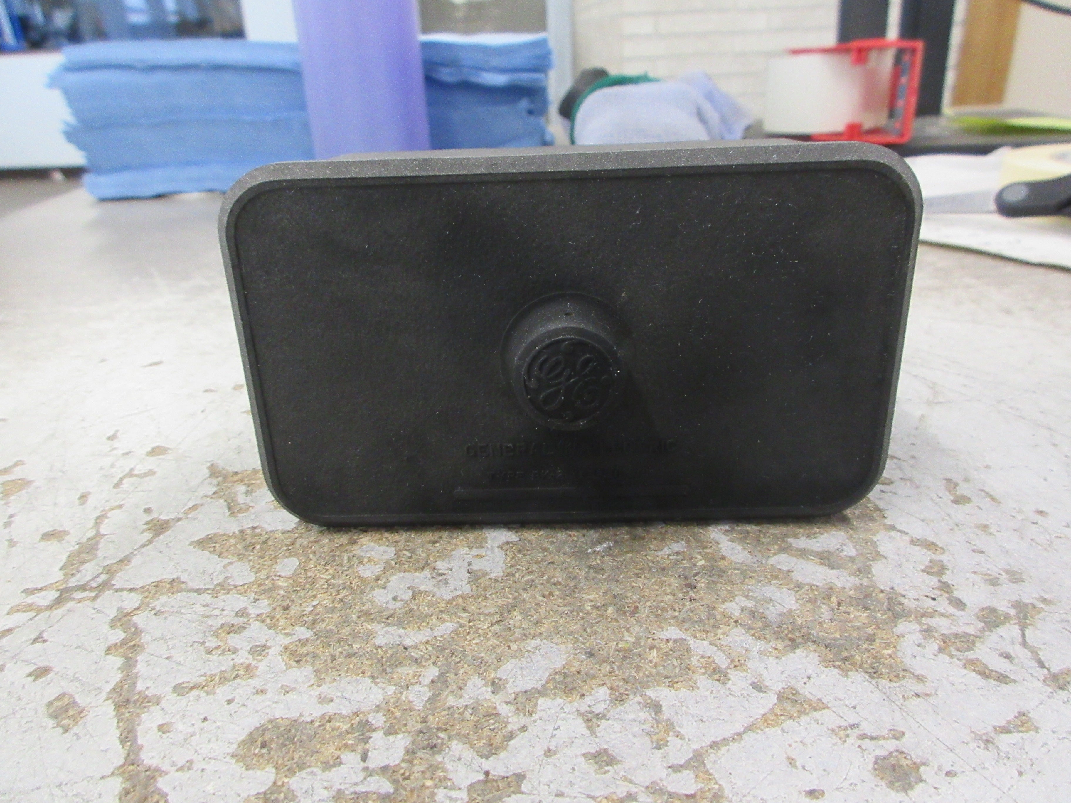 GE Test Block M-6119182 Used