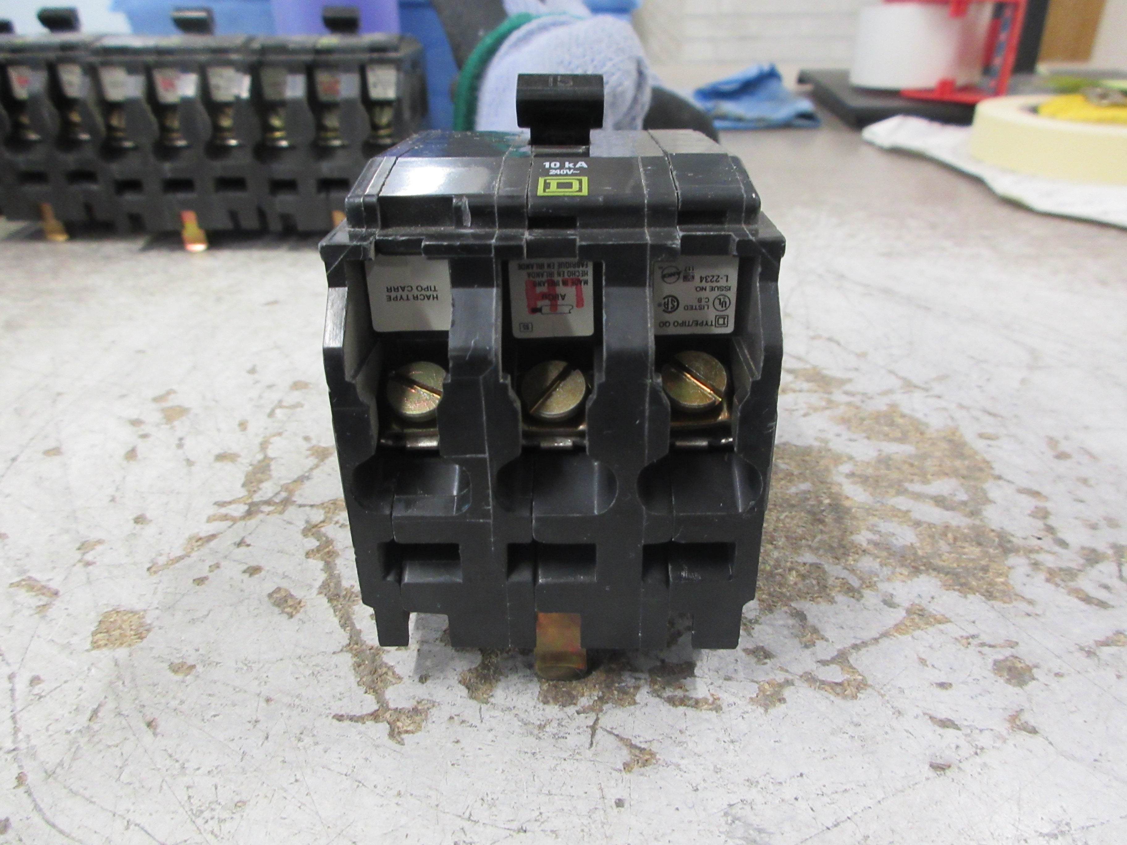 Square D Clip-On Circuit Breaker QO315 15A 240V 3P Used