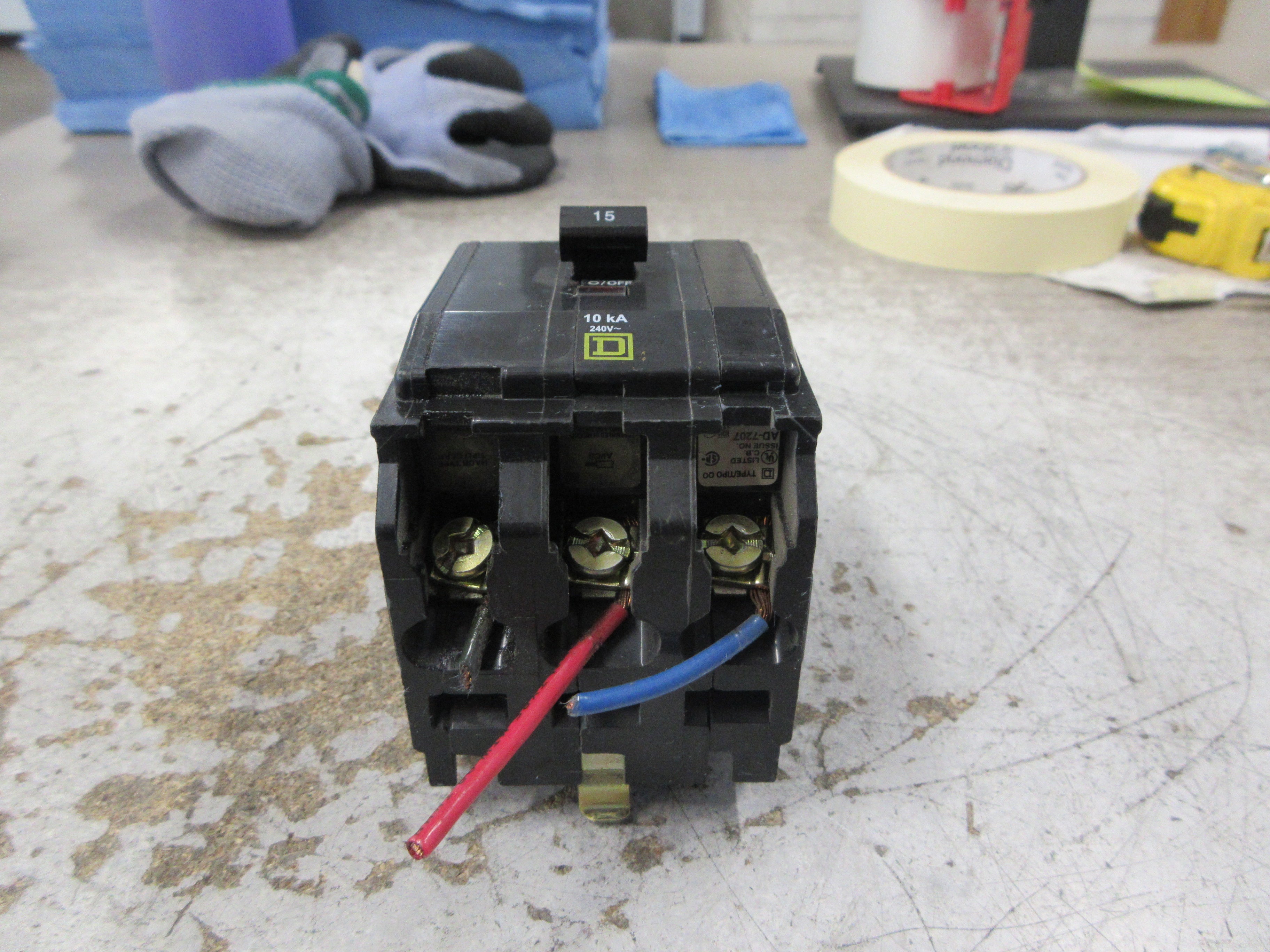 Square D Clip-On Circuit Breaker QO315 15A 240V 3P Used