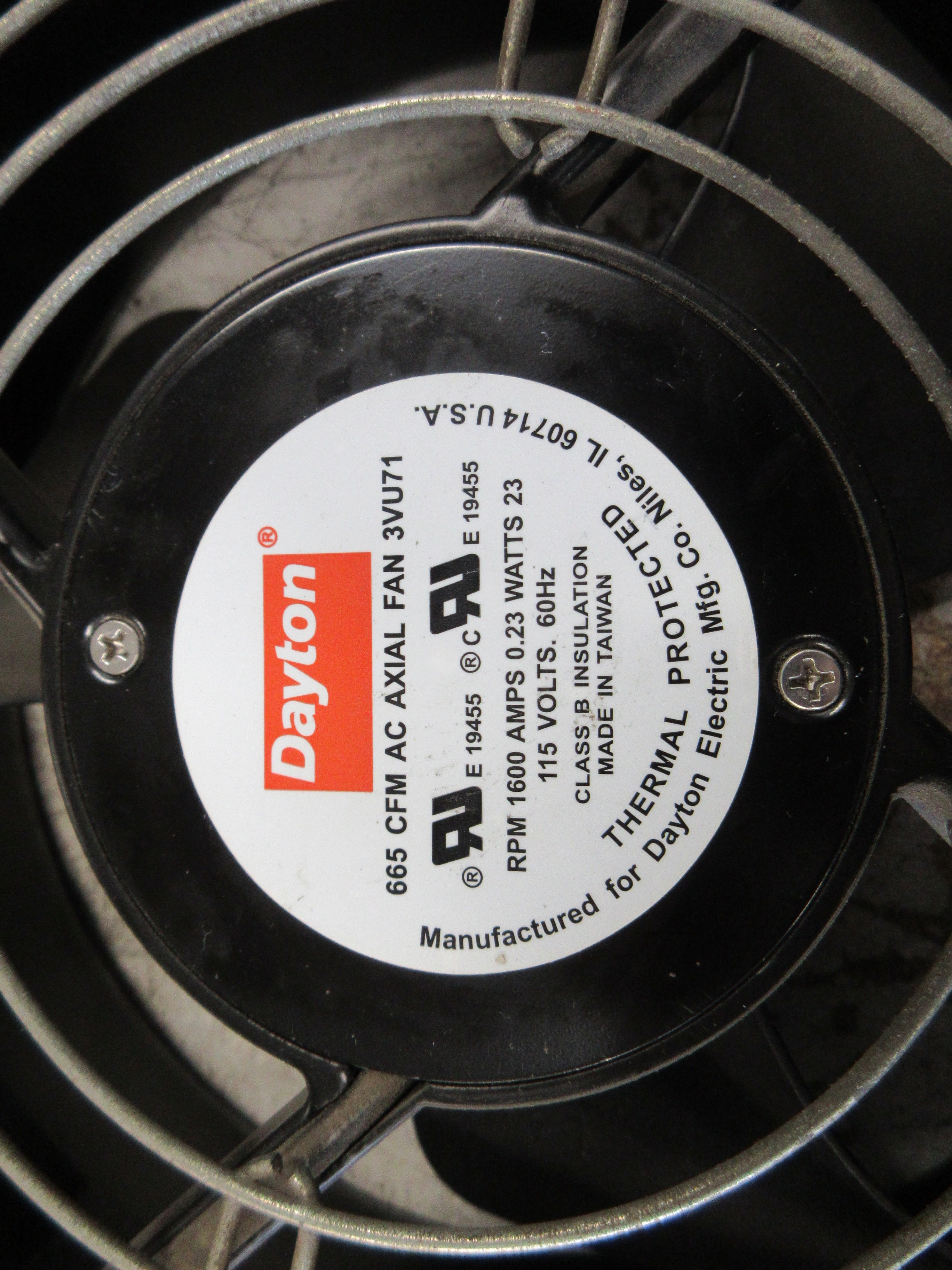 Dayton Axial Fan 3VU71 665 CFM 1600RPM 115V 60Hz 0.23A W/Grille Used