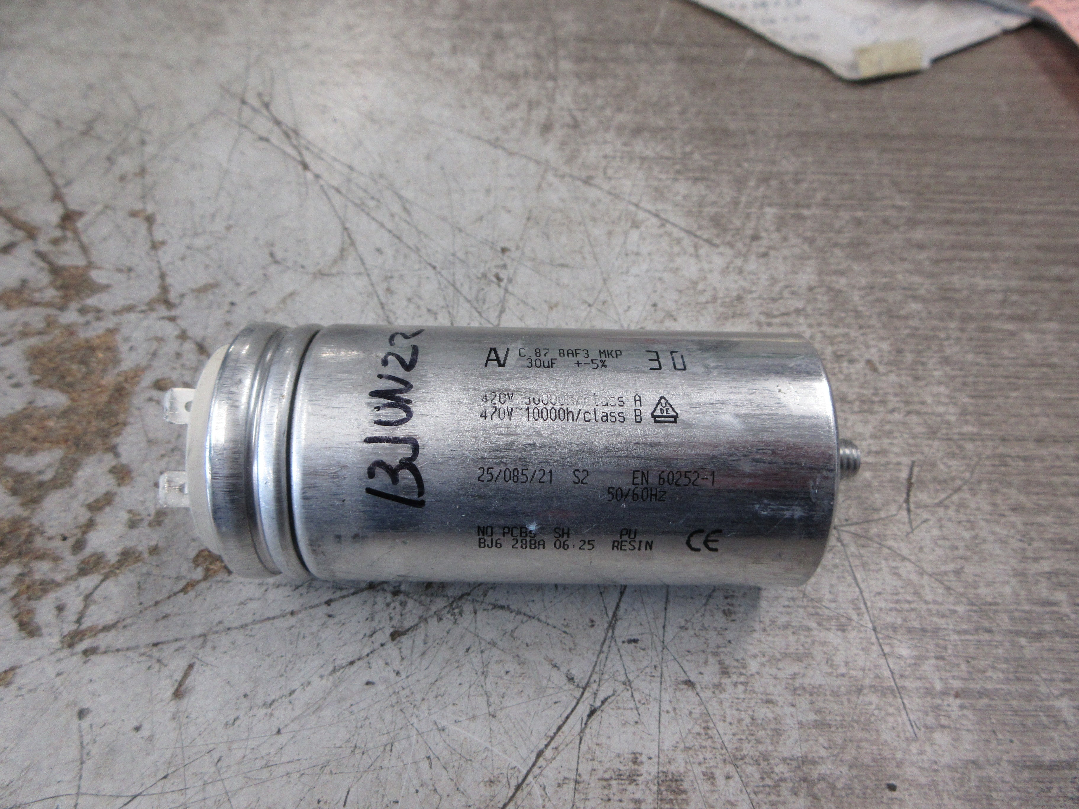 Arctronics Capacitor C.87 8AF3 MKP 30uF 420/470V Used