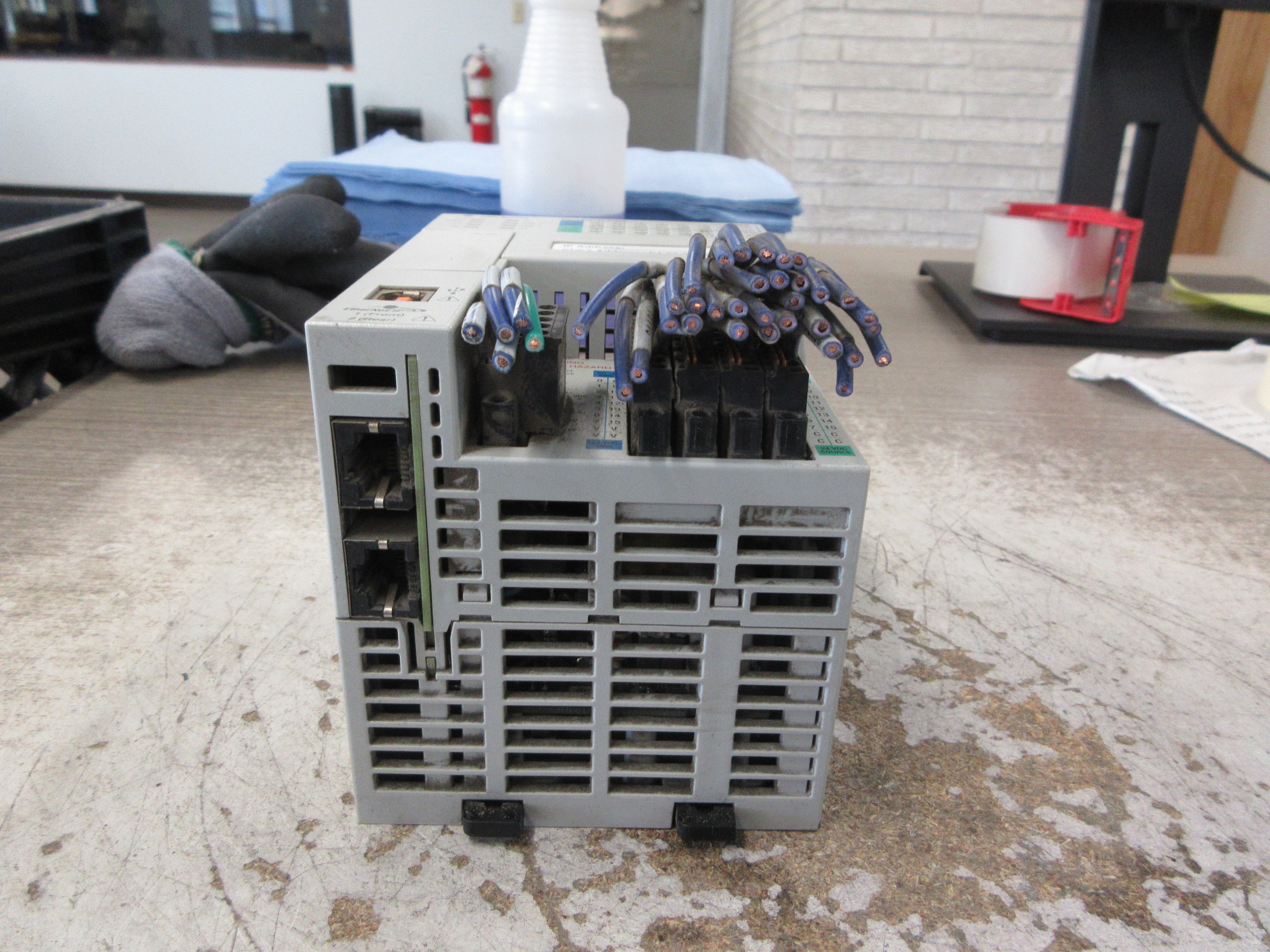 Allen-Bradley CompactLogix DI/O Controller 1769-L18ER-BB1B Ser. A FW: 1.003 Used