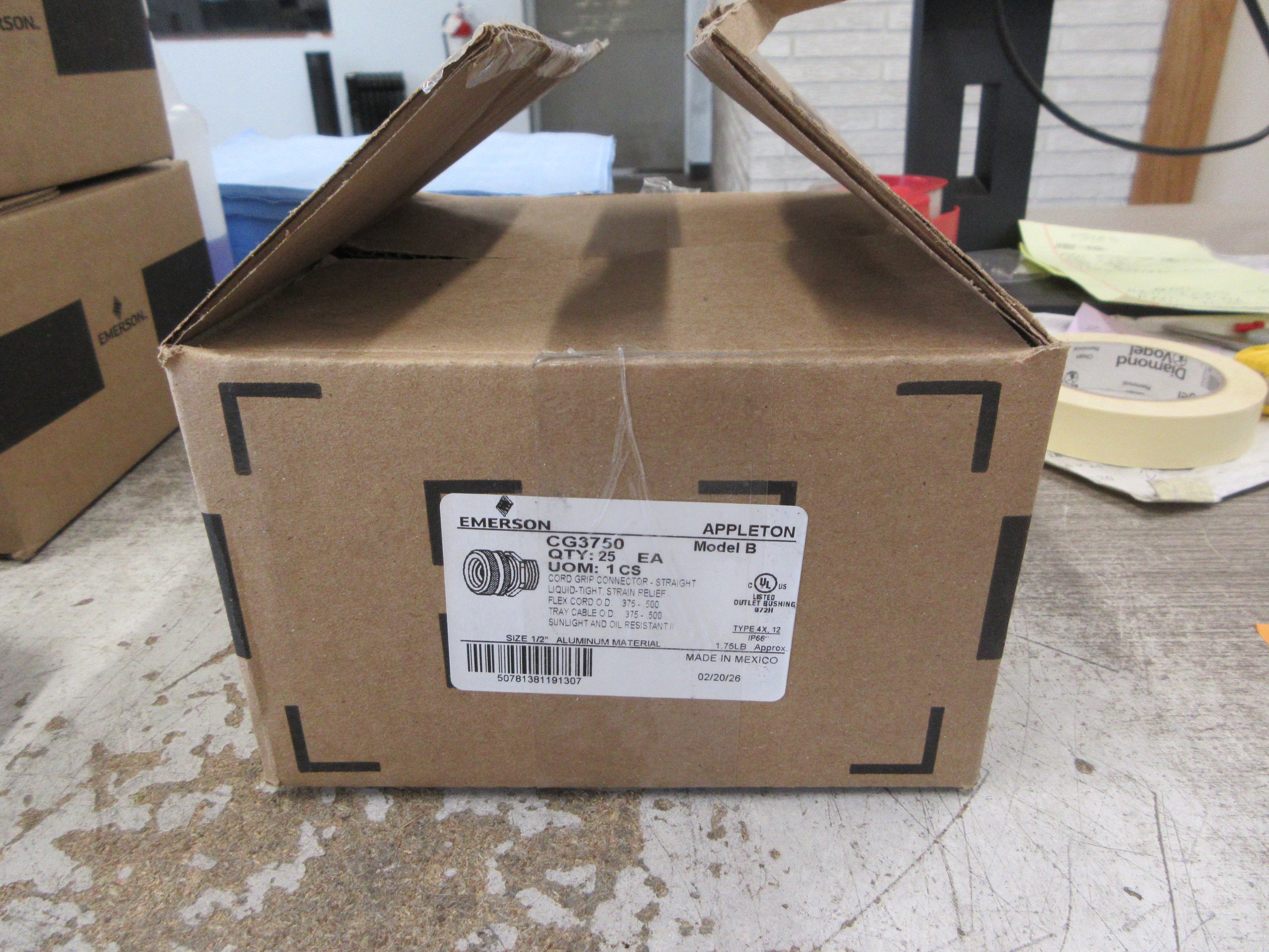 Emerson Appleton Liquid-Tight Cord Grip Connector CG3750 Model B Size: 1/2" Used