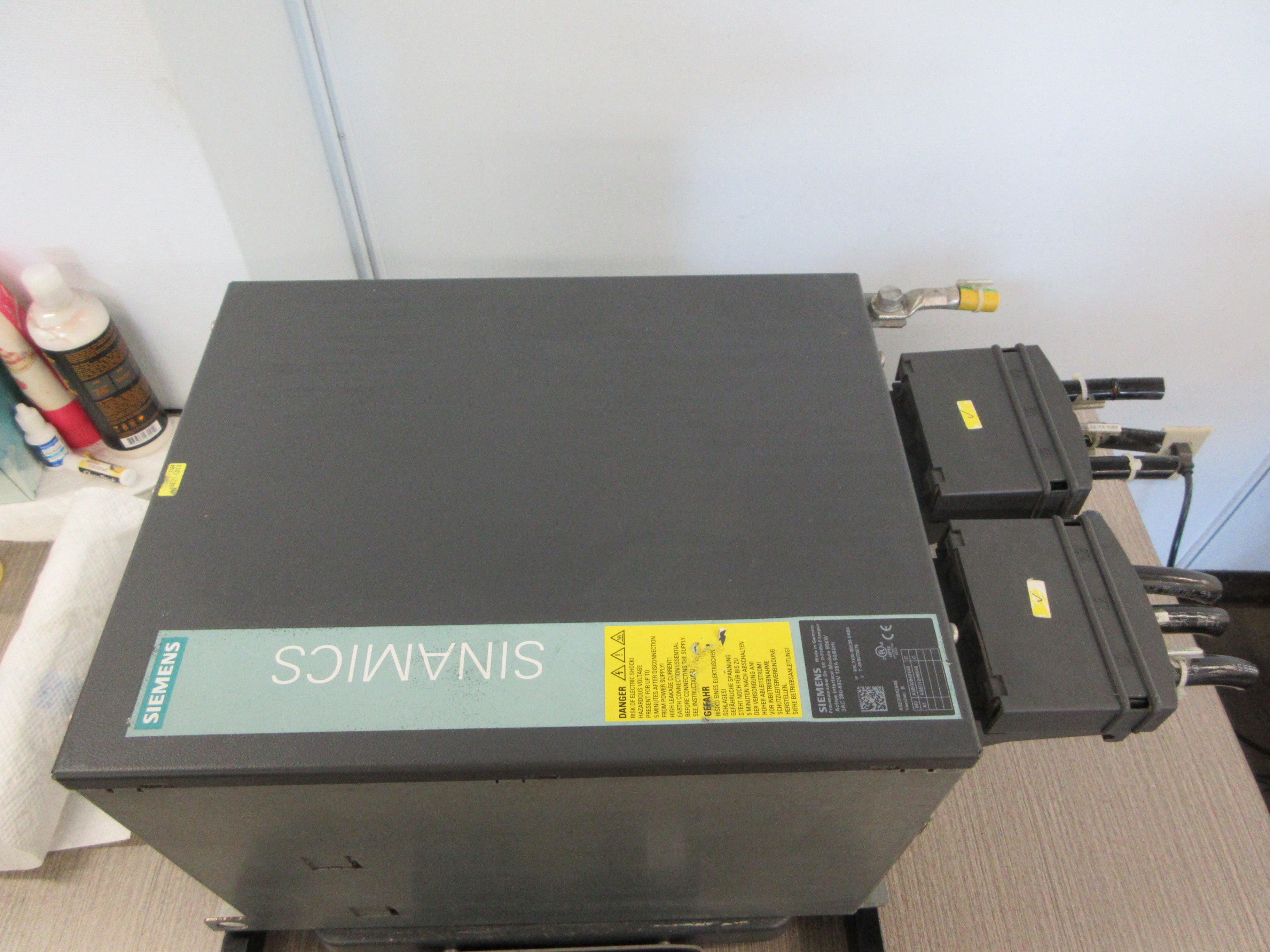 Siemens Active Interface Module 6SL3100-0BE28-0AB0 Ver. B 80KW 380-480V 3Ph Used