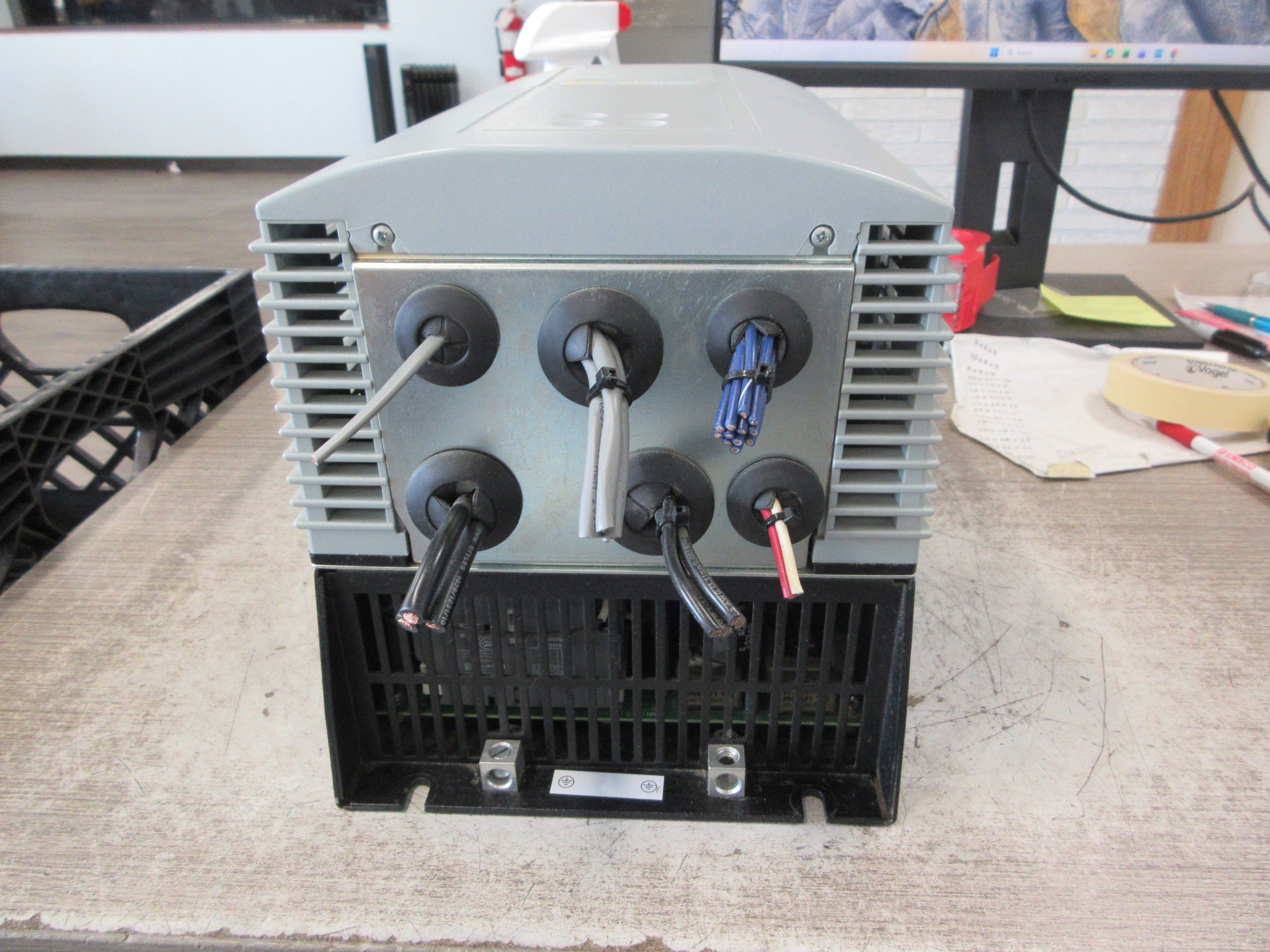 Parker DC 590+ Series 2 Integrator DC Drive 955+8R0007 FW: 8V9 BS: 8.03 Used