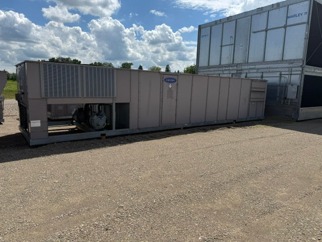 Carrier 48ZA Rooftop Unit 48ZAH055A-K 55 TON 460V 3Ph MFD: 2003 Used