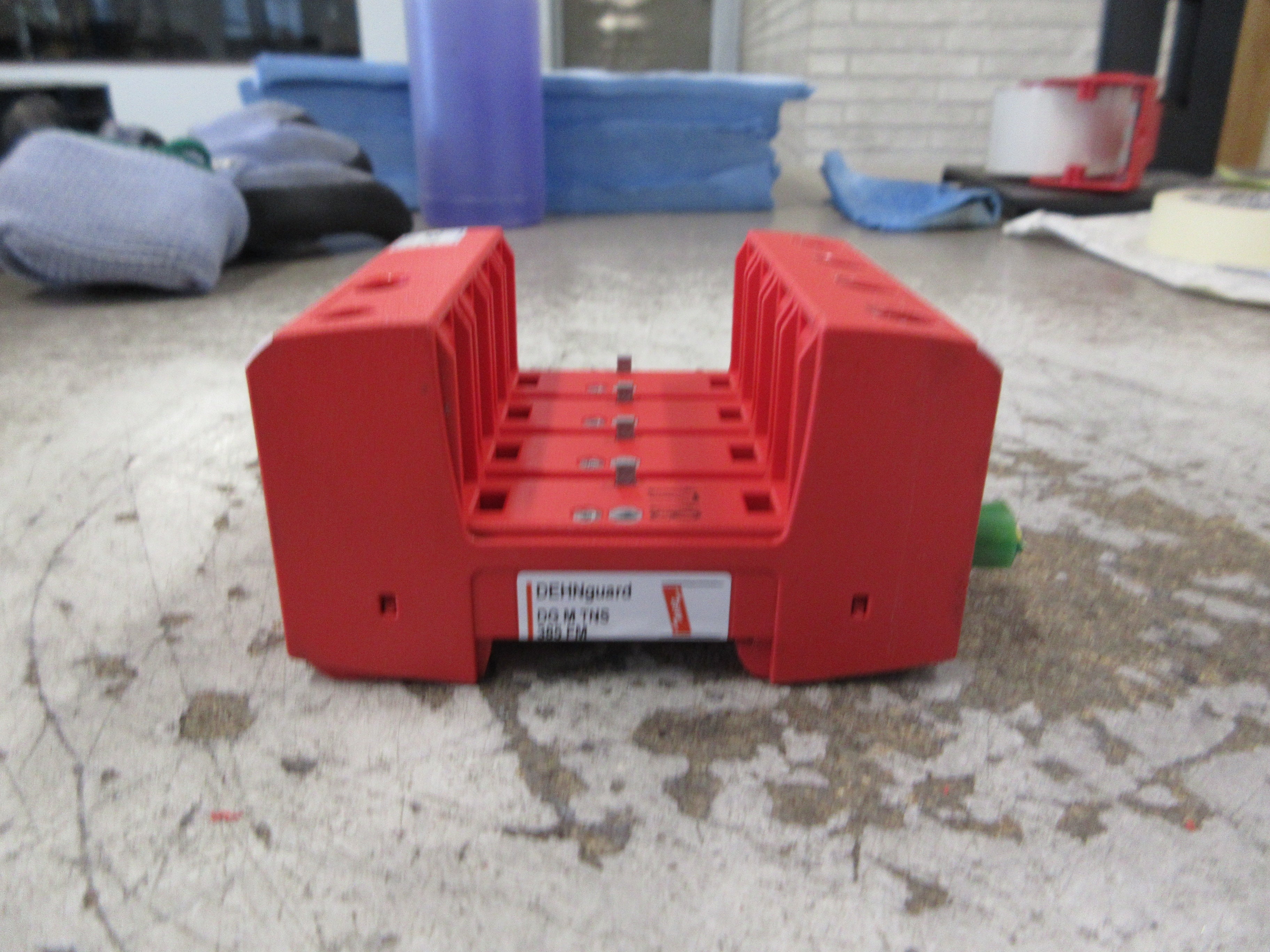 Dehn DEHNguard Surge Arrester Base 952 409 230/400V 50/60Hz DG M TNS 385 FM Used
