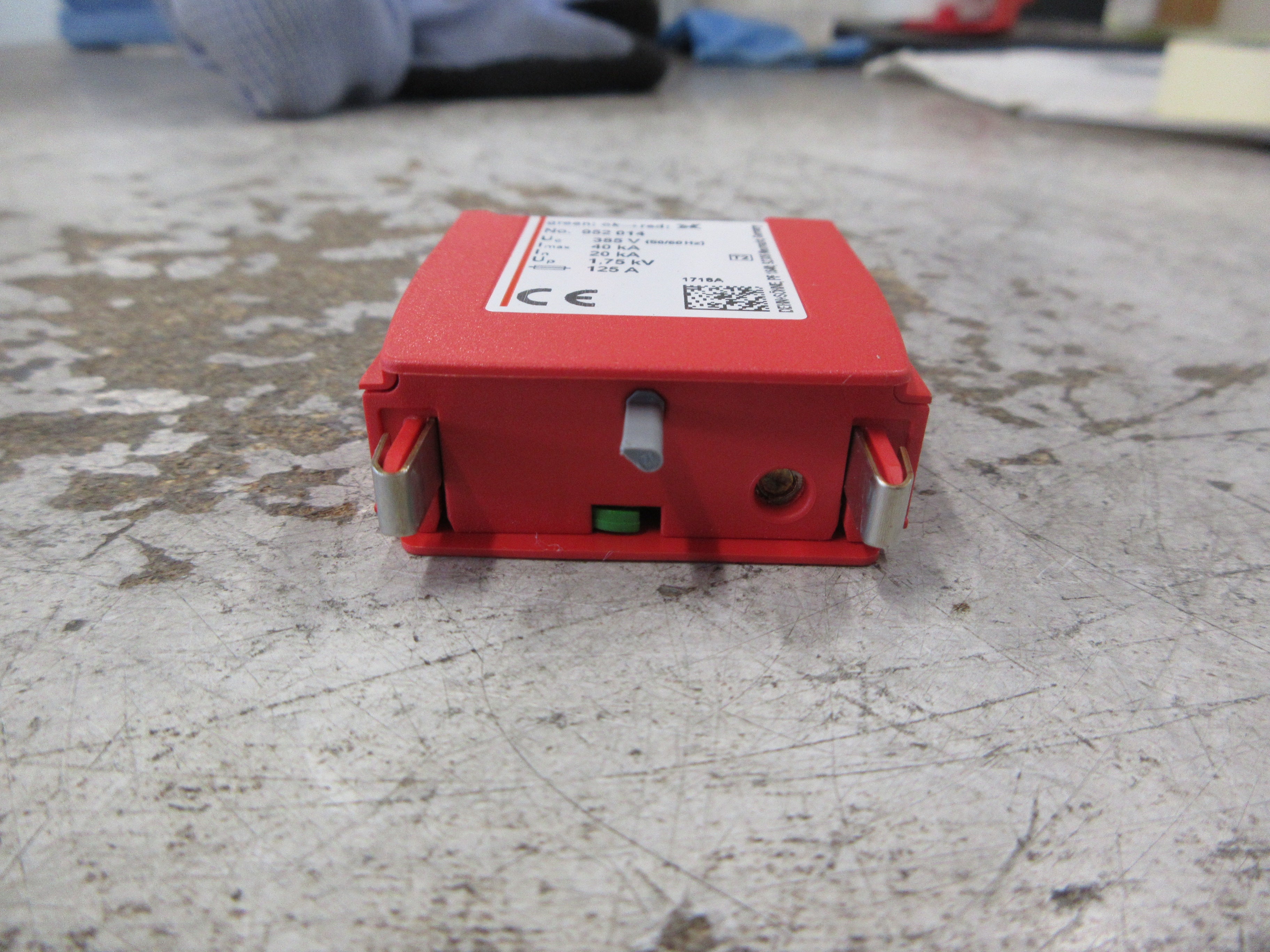 Dehn DEHNguard Surge Suppressor Module 952 014 385V 50/60Hz DG MOD 385 Used