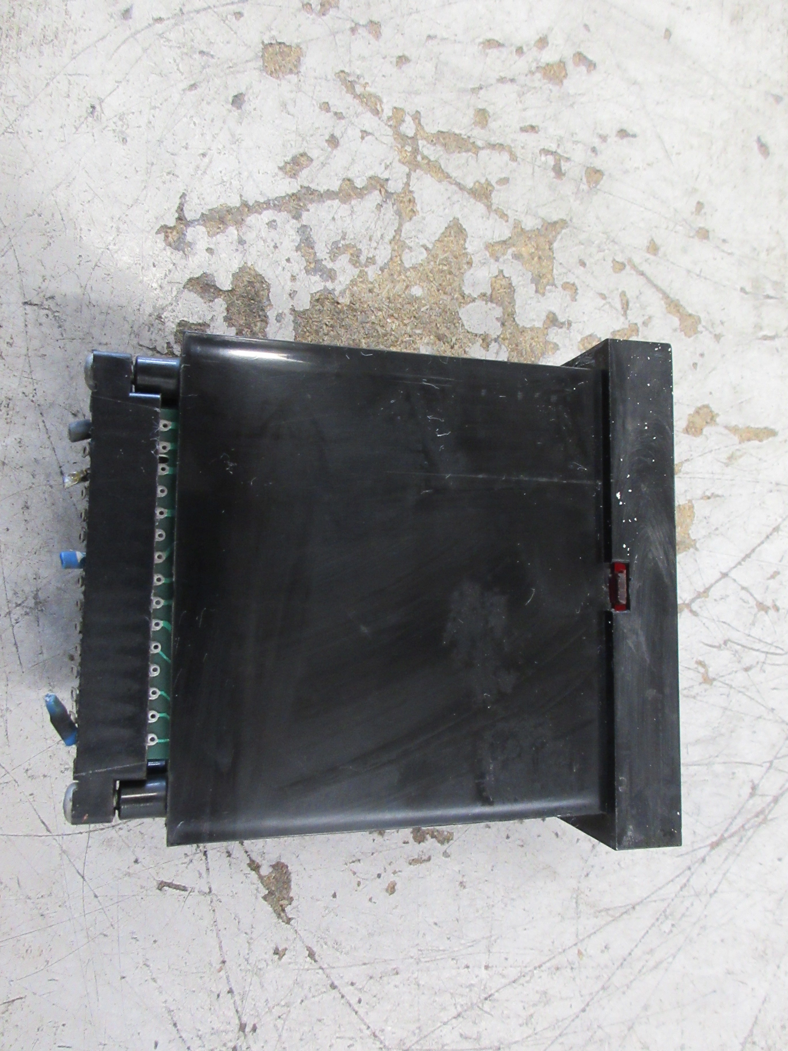 Dwyer Digital Panel Meter A-701 120VAC Signal: 4.0-20.0mA DC Used