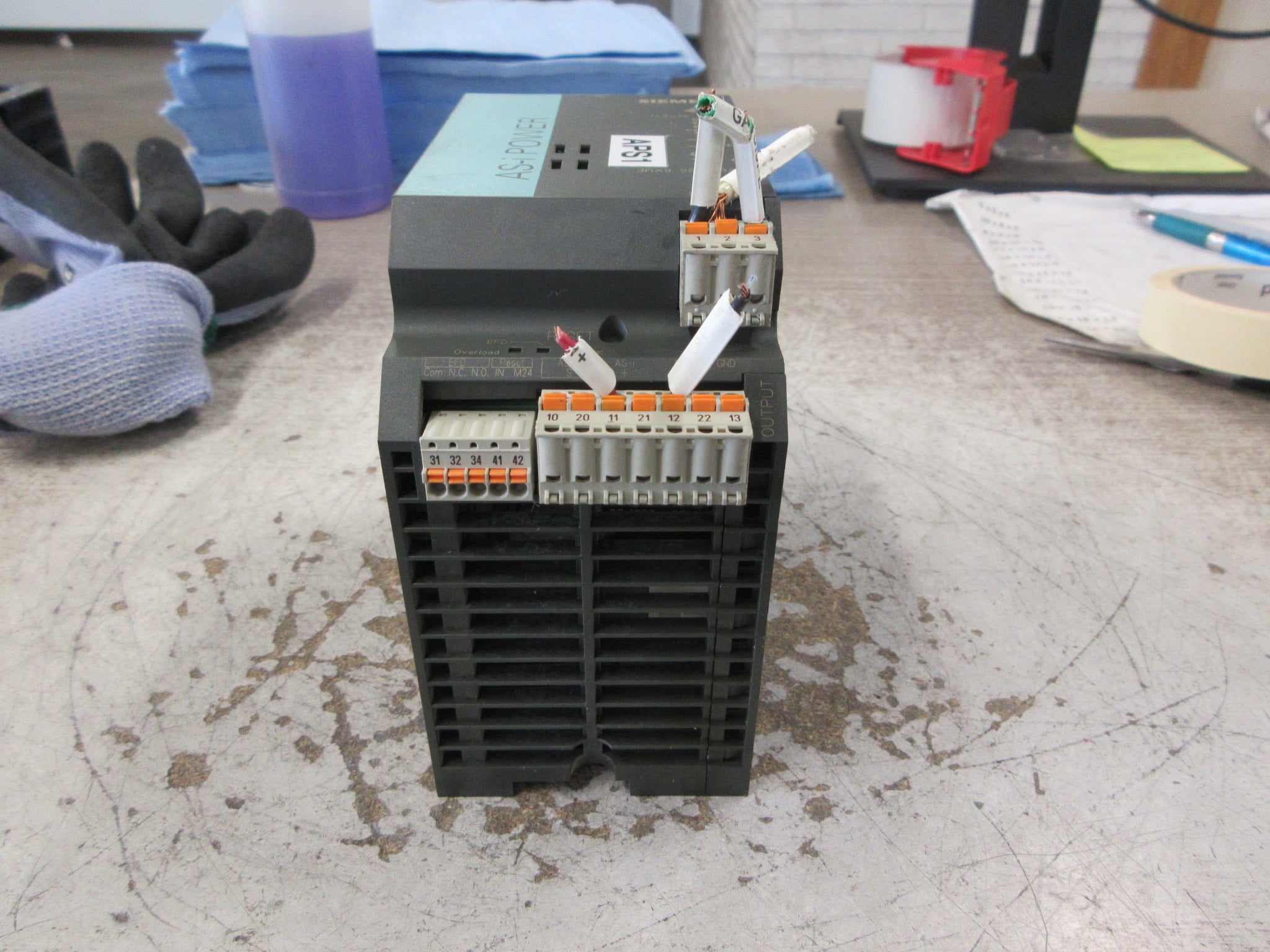 Siemens AS-Interface Power supply 3RX9 502-0BA00 *Broken DIN-Rail Mount* Used