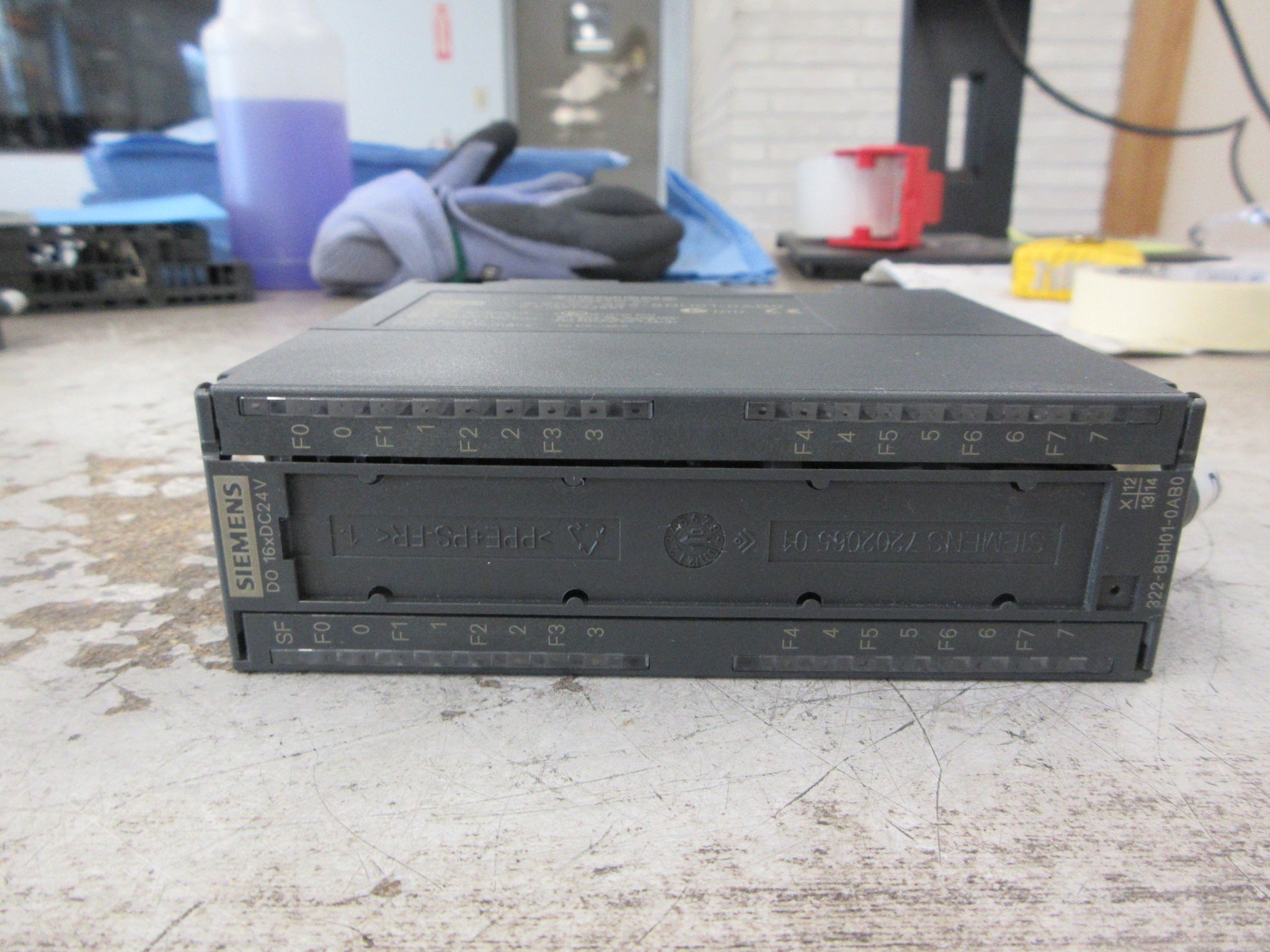 Siemens Simatic S7 digital Output Module 6ES7 322-8BH01-0AB0 E-Stand: 11 Used