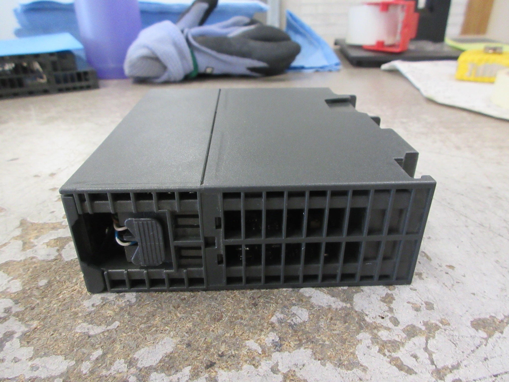 Siemens Simatic S7 digital Output Module 6ES7 322-8BH01-0AB0 E-Stand: 11 Used