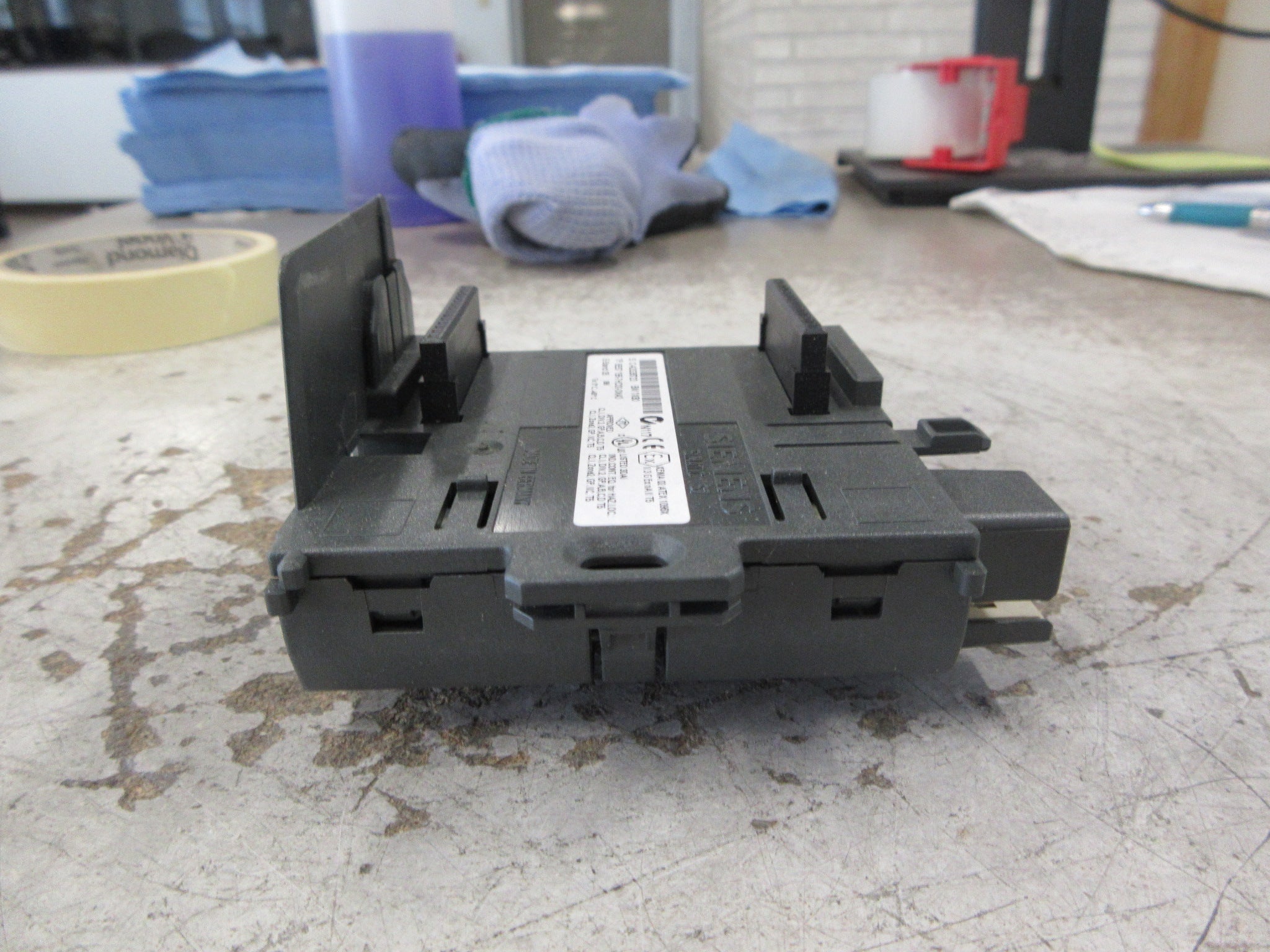 Siemens Simatic S7 Bus Module 6ES7 195-7HC00-0XA0 E-Stand: 05 Used