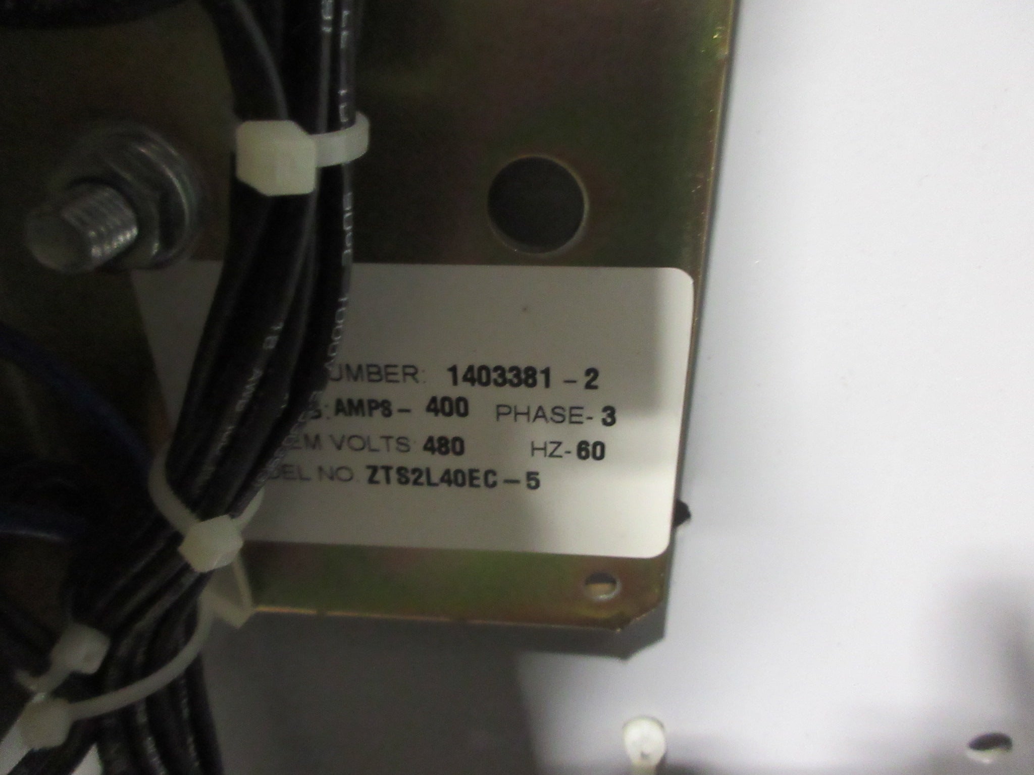 GE Zenith Automatic Transfer Switch ZTS2L40EC-5 400A 480V 60Hz 3Ph Used