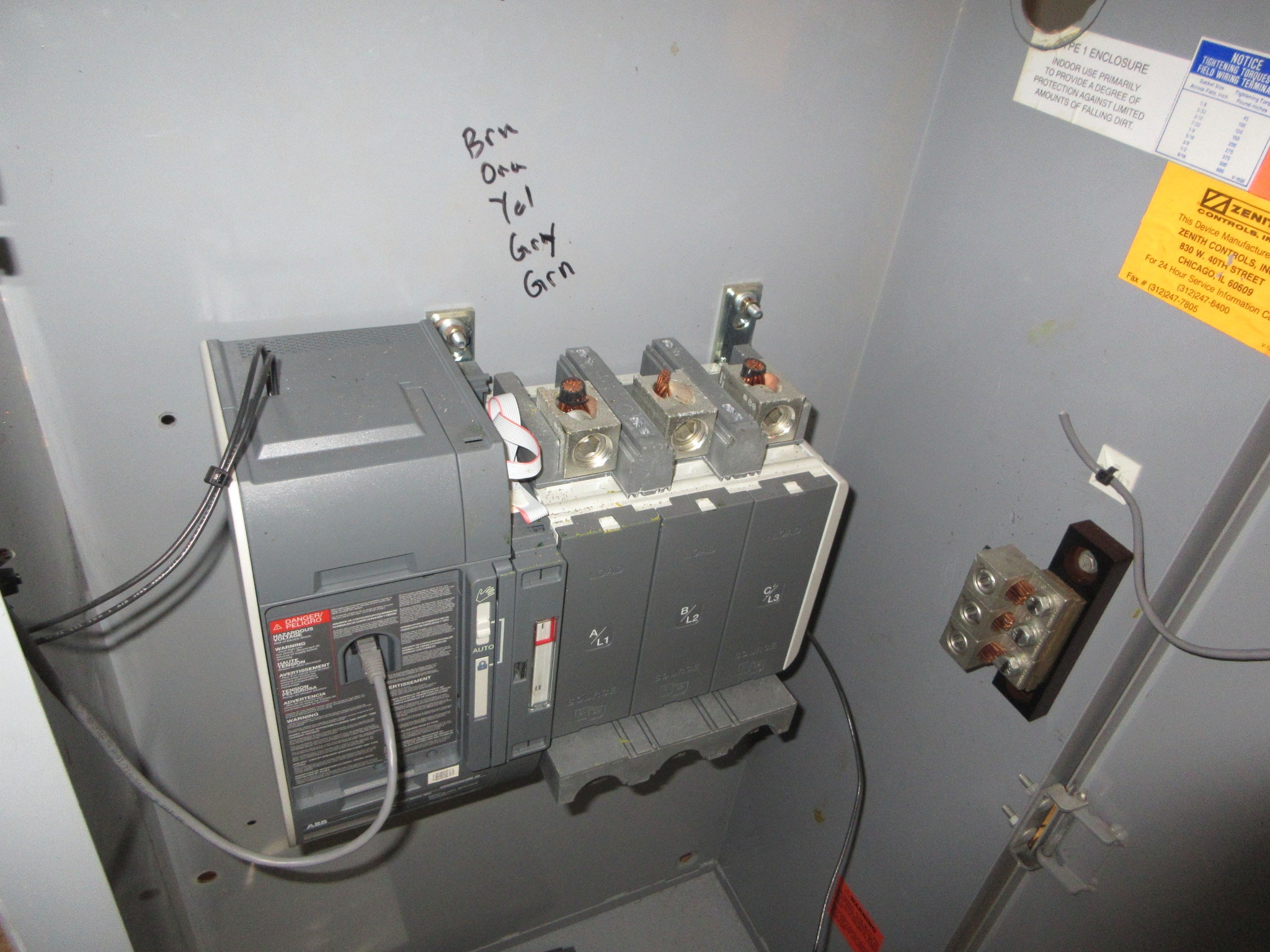 ABB Automatic Transfer Switch OXA260U3X4QB-ZE 260A 480V Used