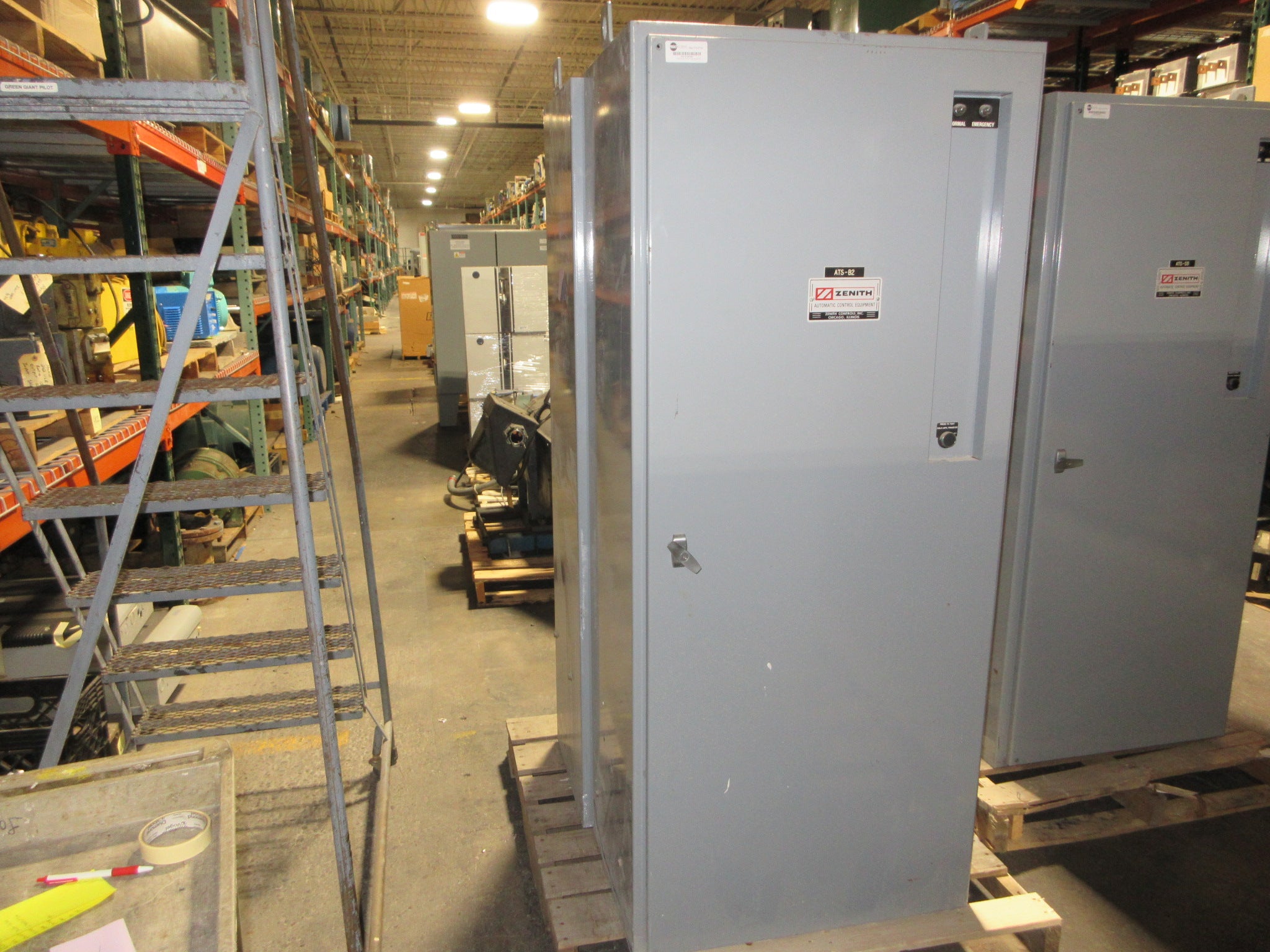 Zenith Automatic Transfer Switch ZTS121EC-7AAELLPTUW 1200A 277/480V 60Hz Used