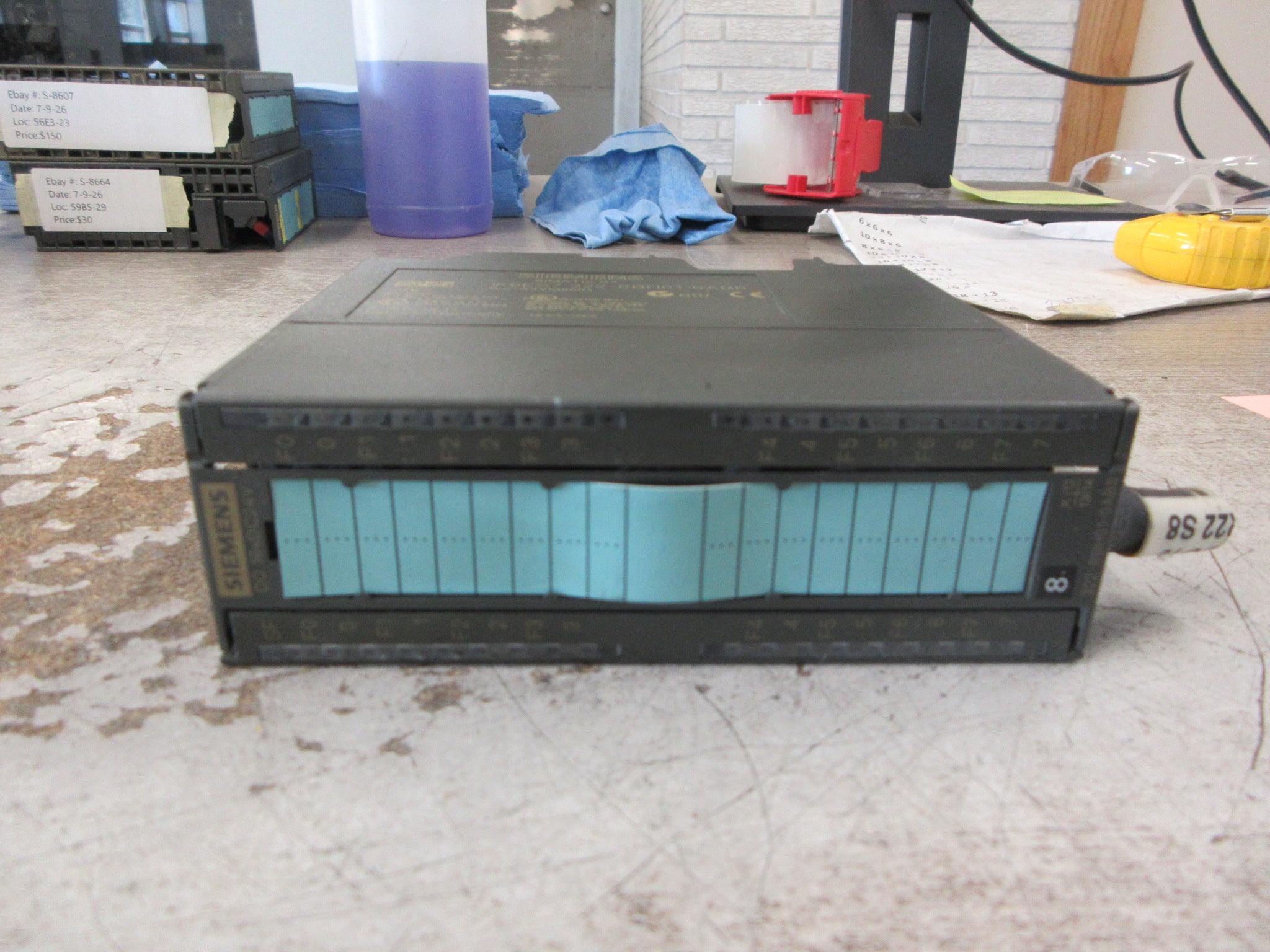 Siemens Simatic S7 digital Output Module 6ES7 322-8BH01-0AB0 E-Stand: 11 Used