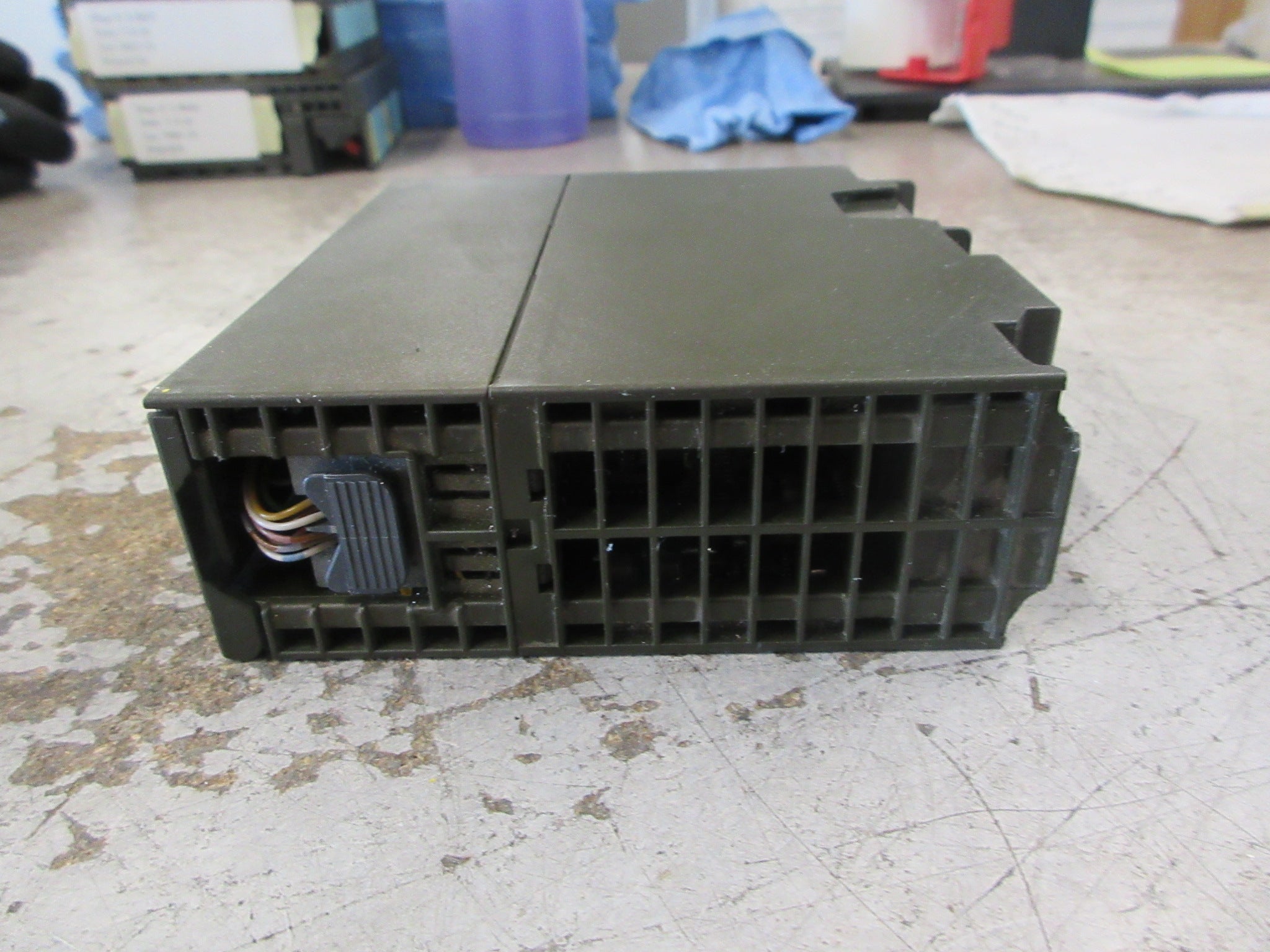 Siemens Simatic S7 digital Output Module 6ES7 322-8BH01-0AB0 E-Stand: 11 Used