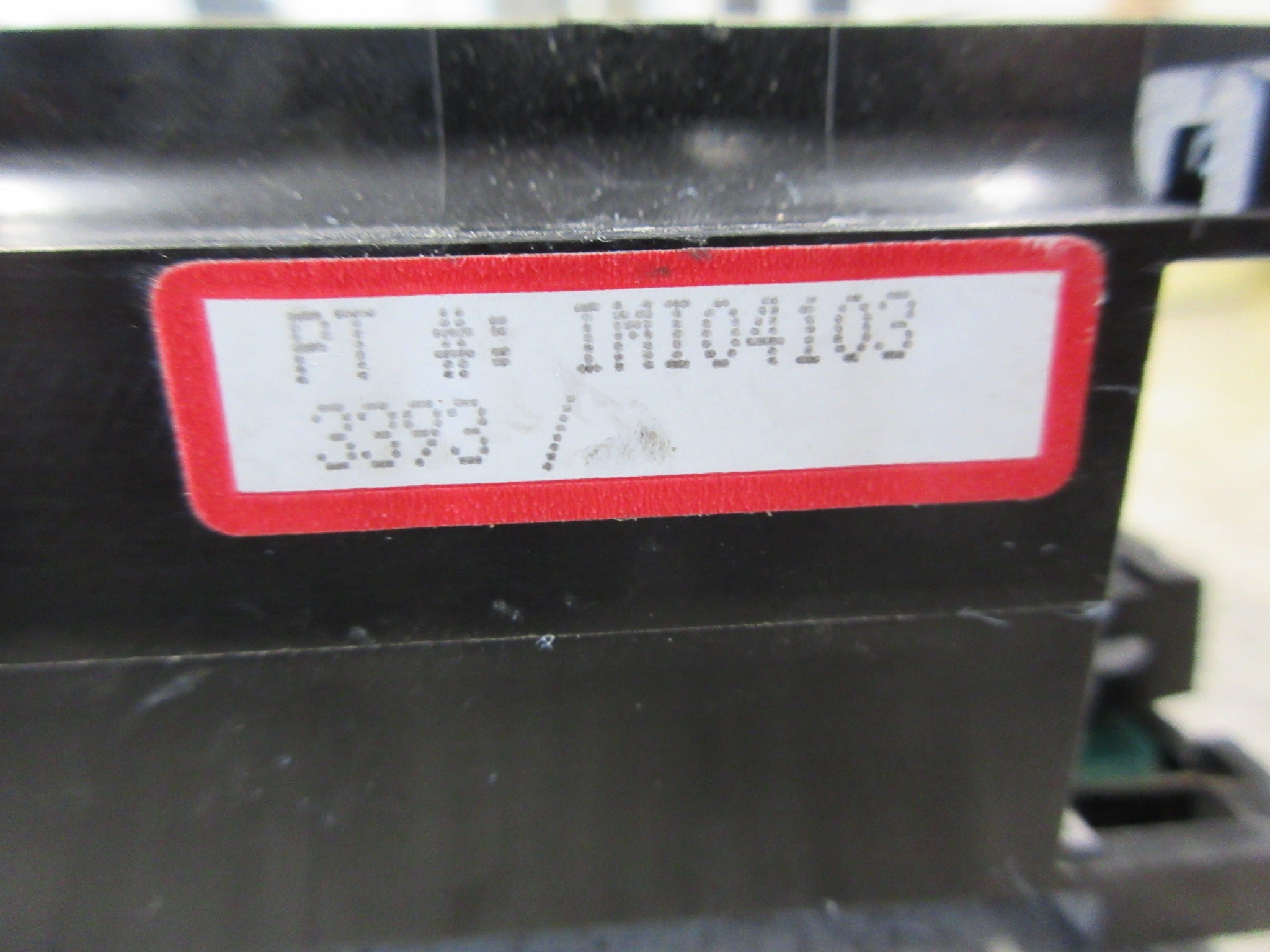 Red Lion Controls Digital Panel Meter IMI04103 *No Face Screws* Used