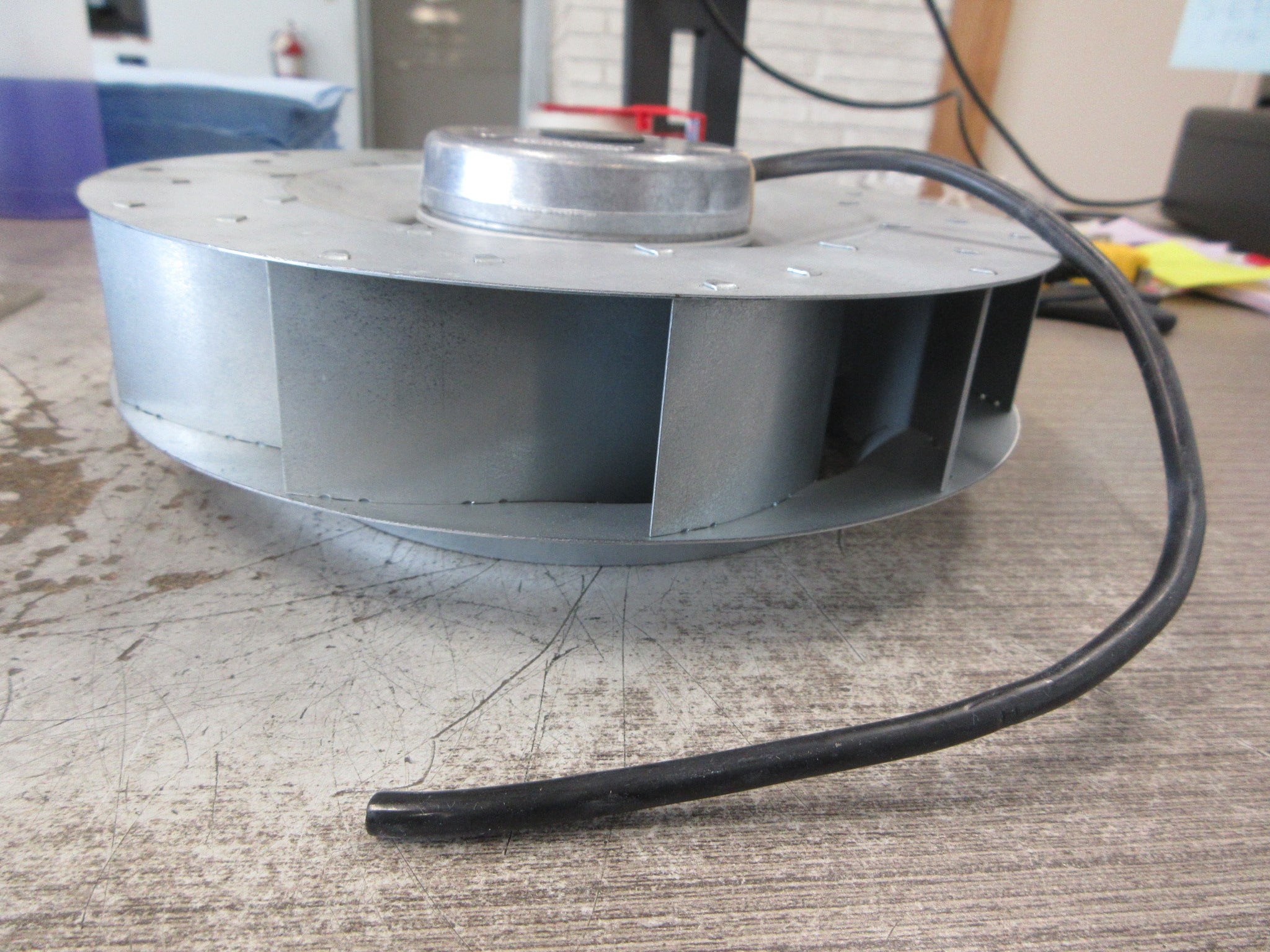 ETRI Centrifugal Blower Fan 2RREu25 225x40R 120V 50/60Hz 2610/2820RPM Used