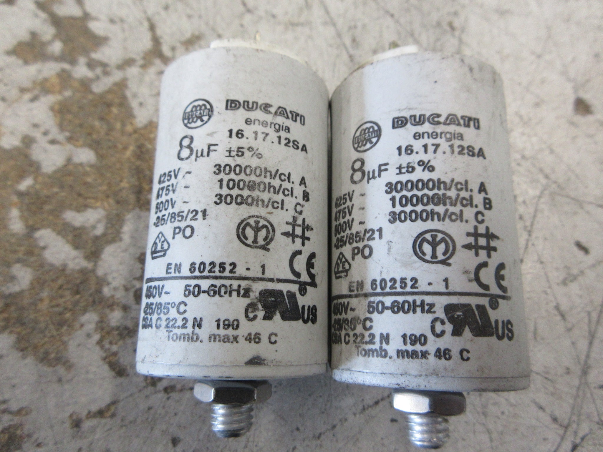 Ducati Capacitor 16.17.12SA 8uF 450V 50-60Hz *Lot of 2* Used