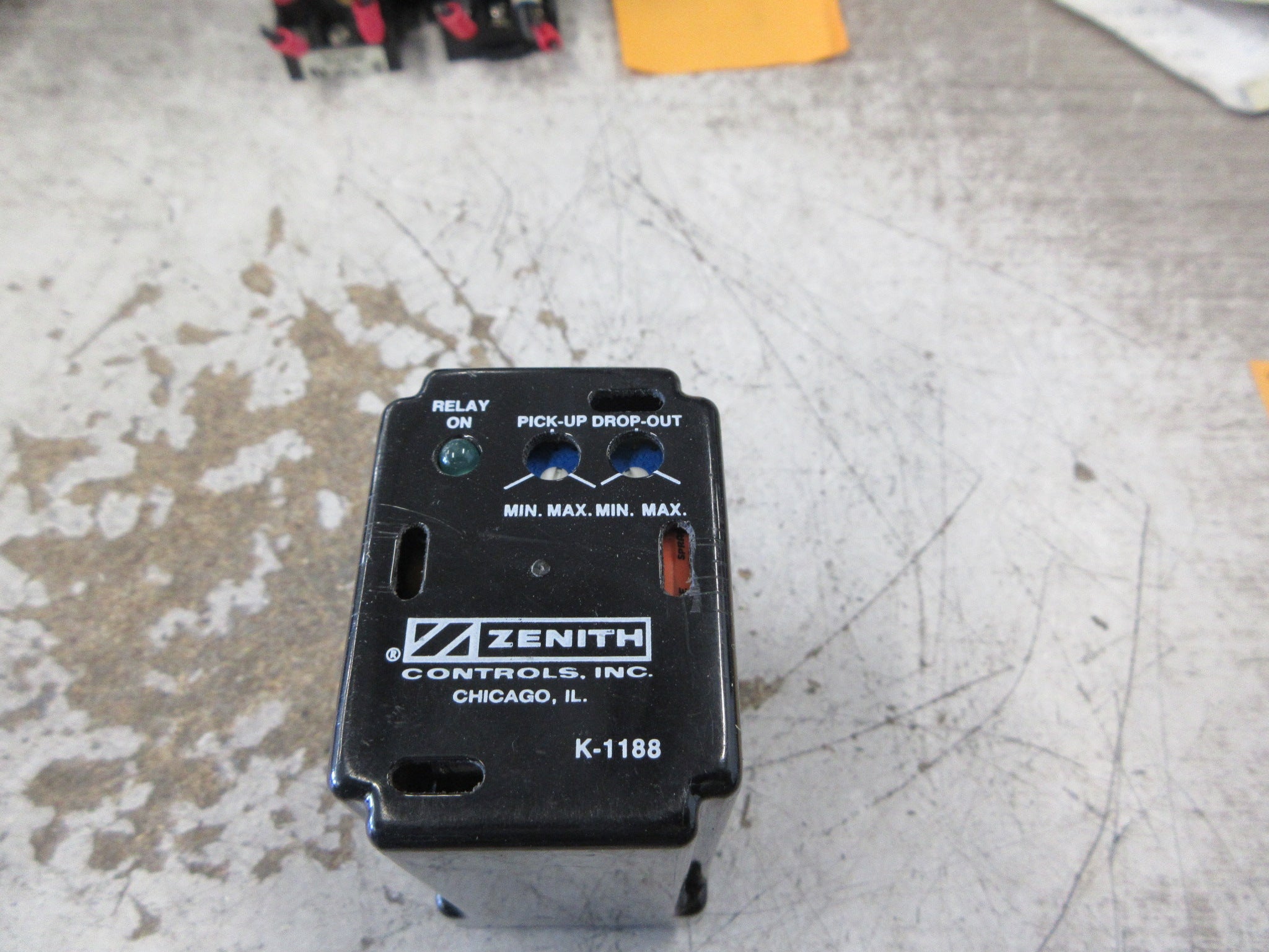 Zenith Controls ARSM-4 Solid State Voltage Sensor K-1188 Input: 480V Used