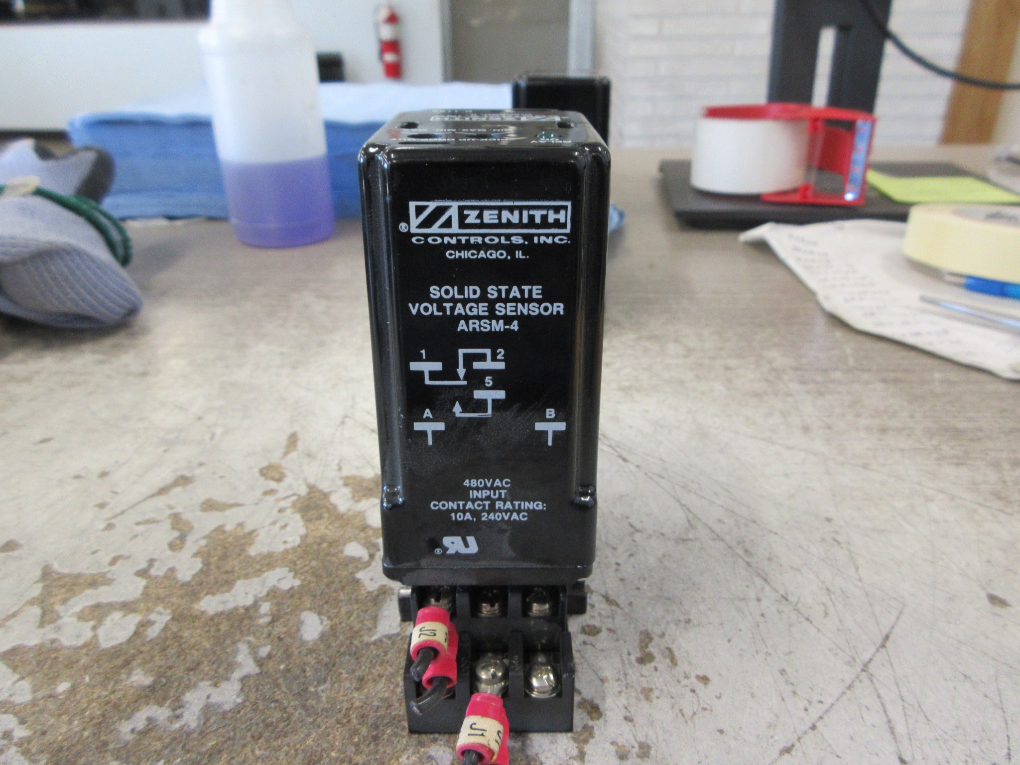Zenith Controls ARSM-4 Solid State Voltage Sensor K-1188 Input: 480V Used