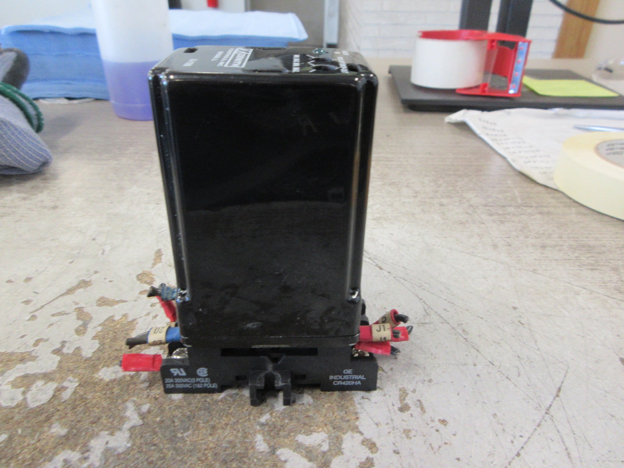 Zenith Controls ARSM-4 Solid State Voltage Sensor K-1188 Input: 480V Used