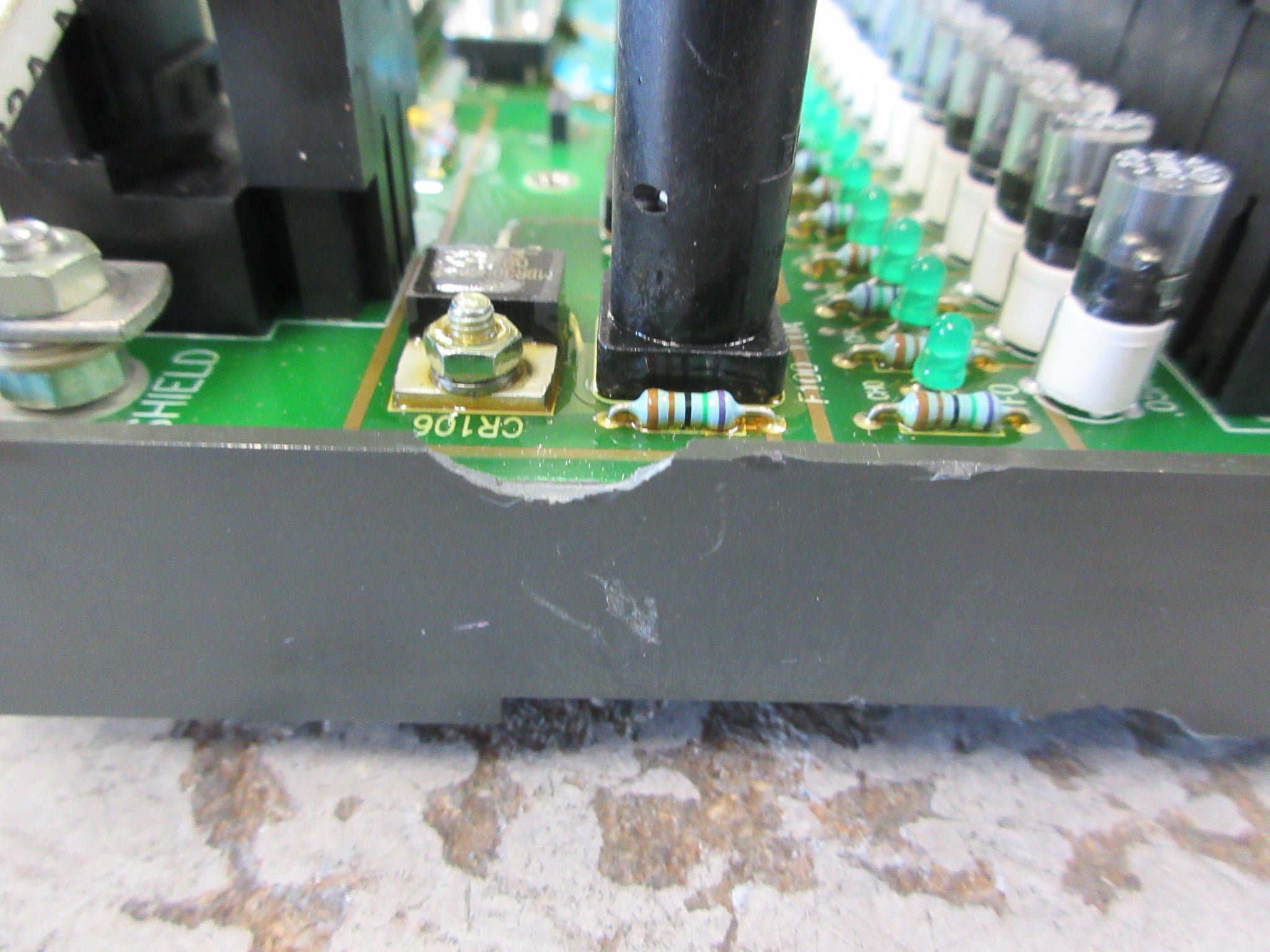 Siemens Discrete Input MTA 6ES7650-1AC11-3XX0 16-Ch *Chipped Case* Used