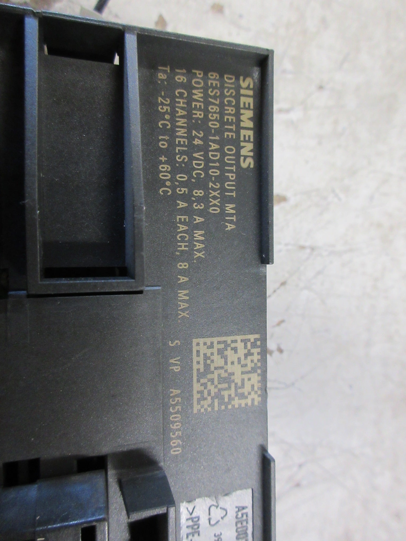 Siemens Discrete Output MTA 6ES7650-1AD10-2XX0 16-Ch Used