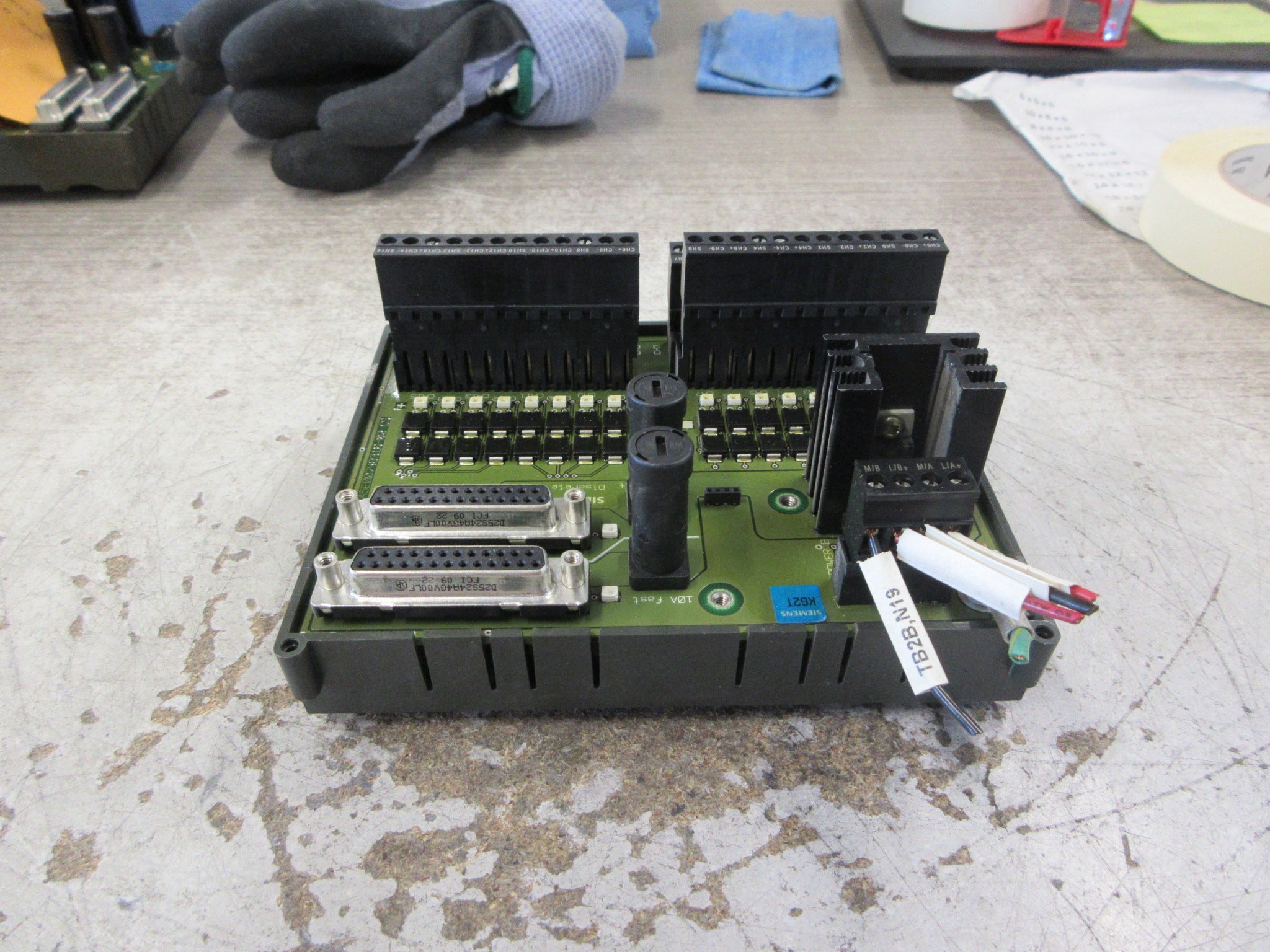 Siemens Discrete Output MTA 6ES7650-1AD10-2XX0 16-Ch Used