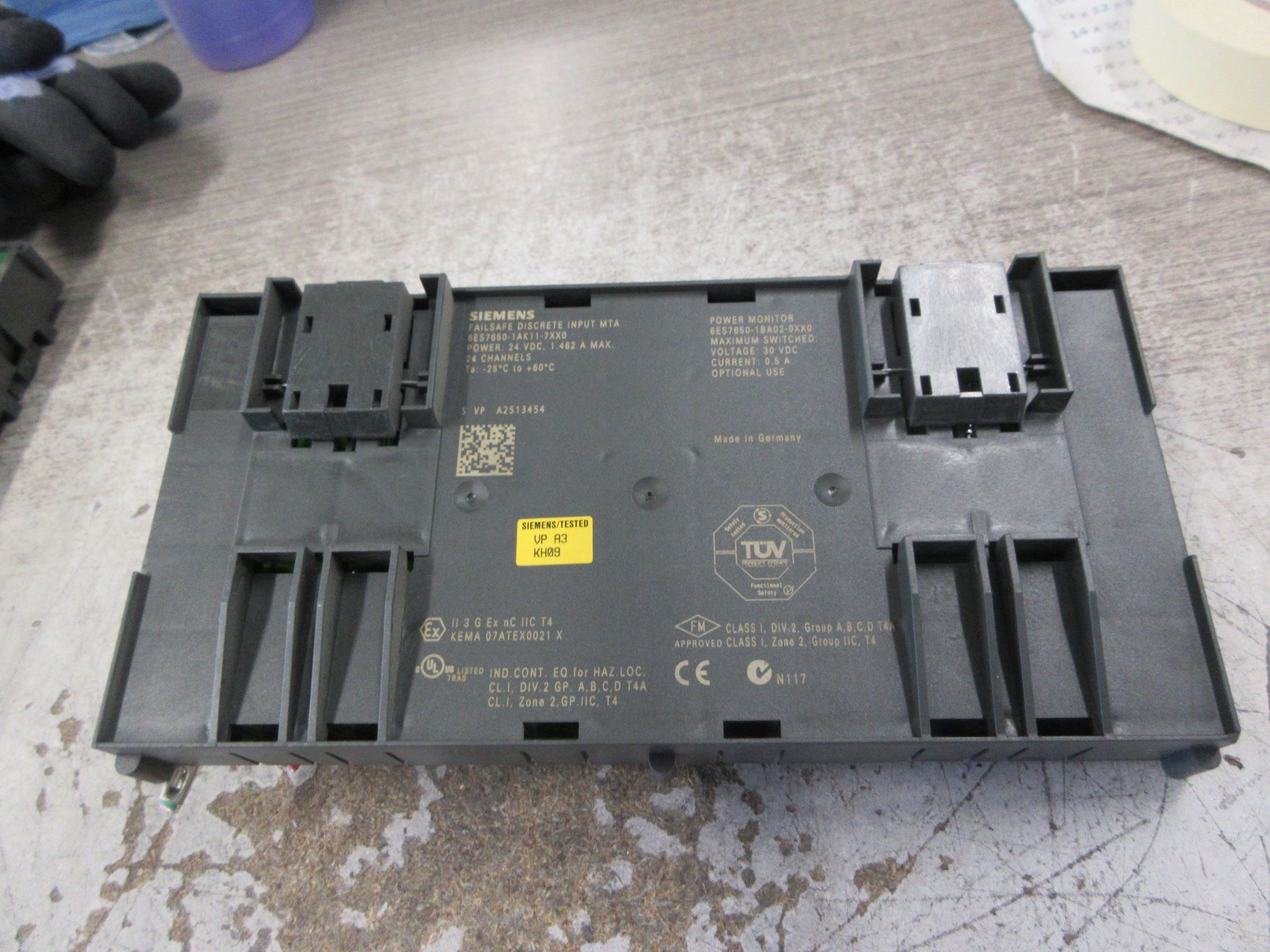 Siemens Failsafe Discrete Input MTA 6ES7650-1AK11-7XX0 24-Ch Used