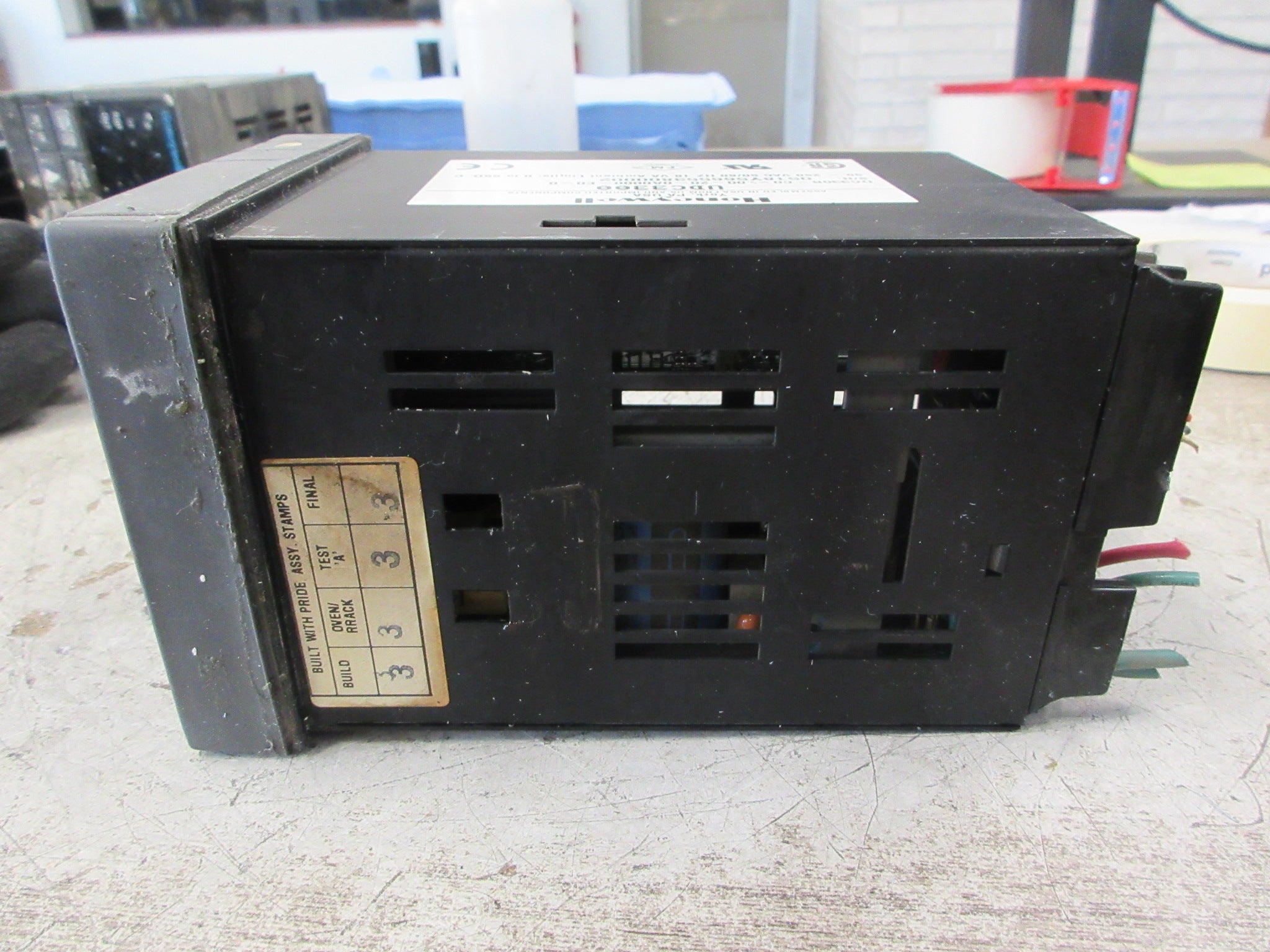 Honeywell UDC3300 Universal Digital Limit Controller Used