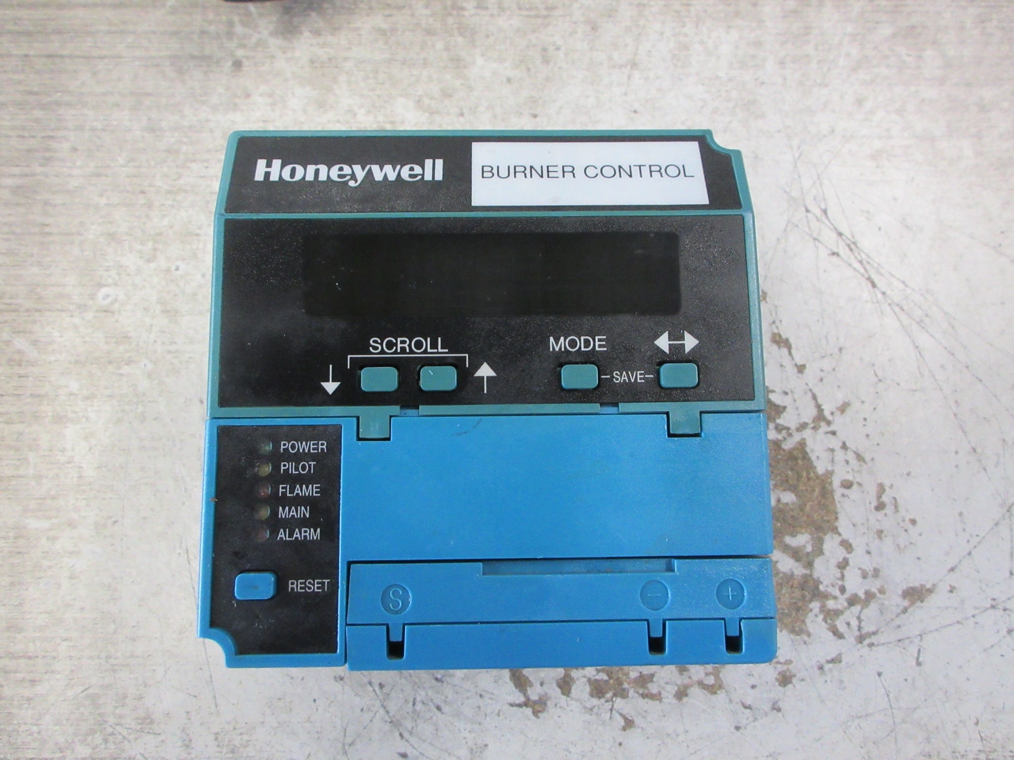 Honeywell Burner Control RM7840 G 1014 W/Flame Amplifier Used