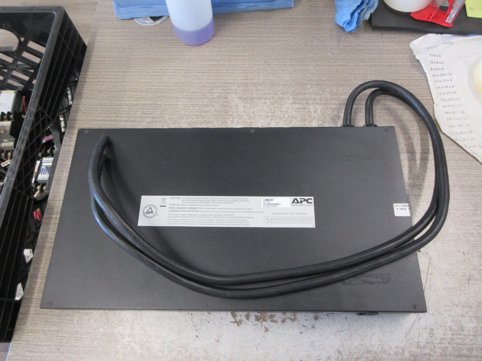 APC Rack Mount Automatic Transfer Switch AP7752 120V 16A 50/60Hz Used