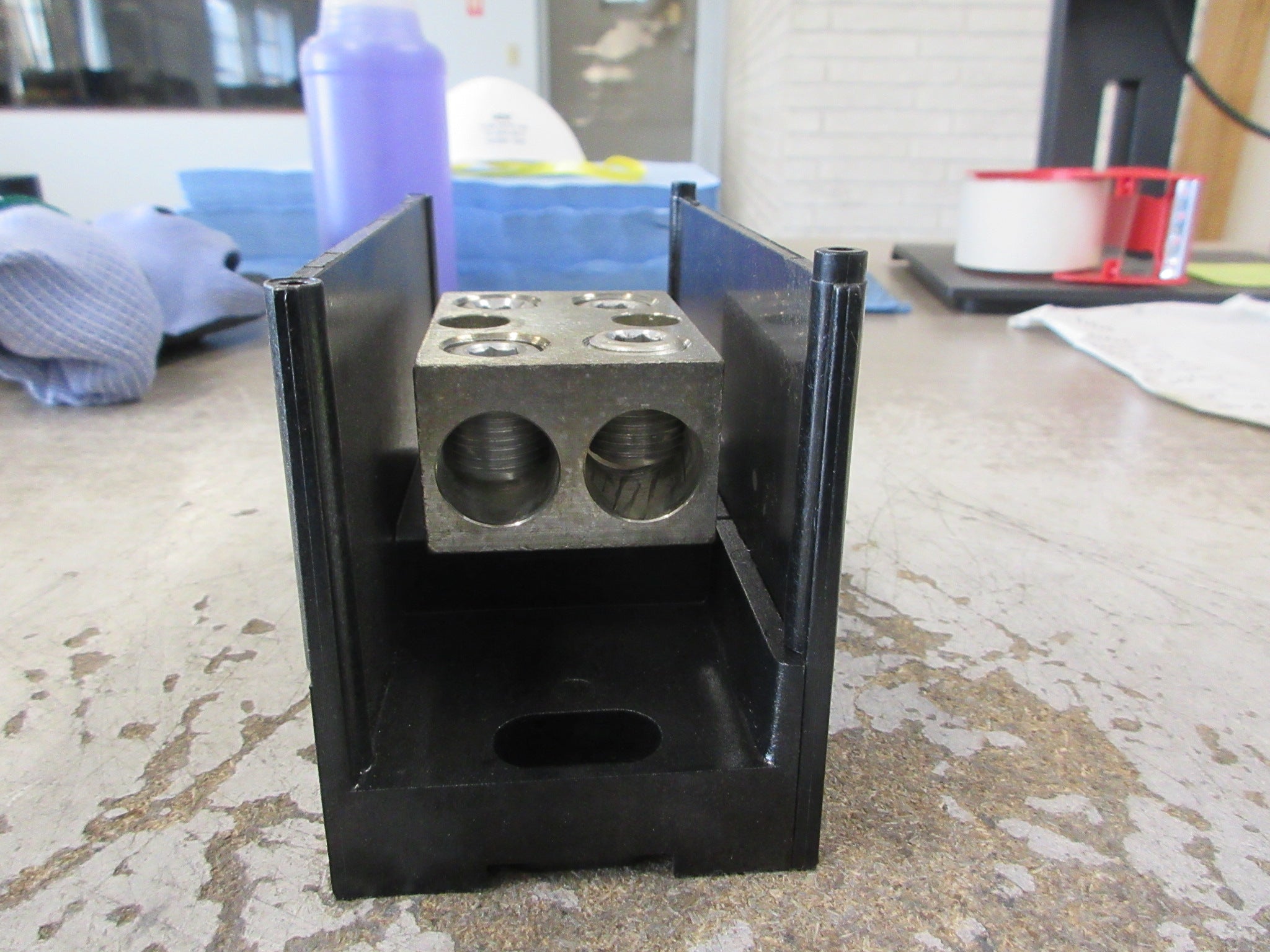 Burndy Power Distribution Block BDB-22-350-1 600V 1P Line (2): #6-350kcmil Used