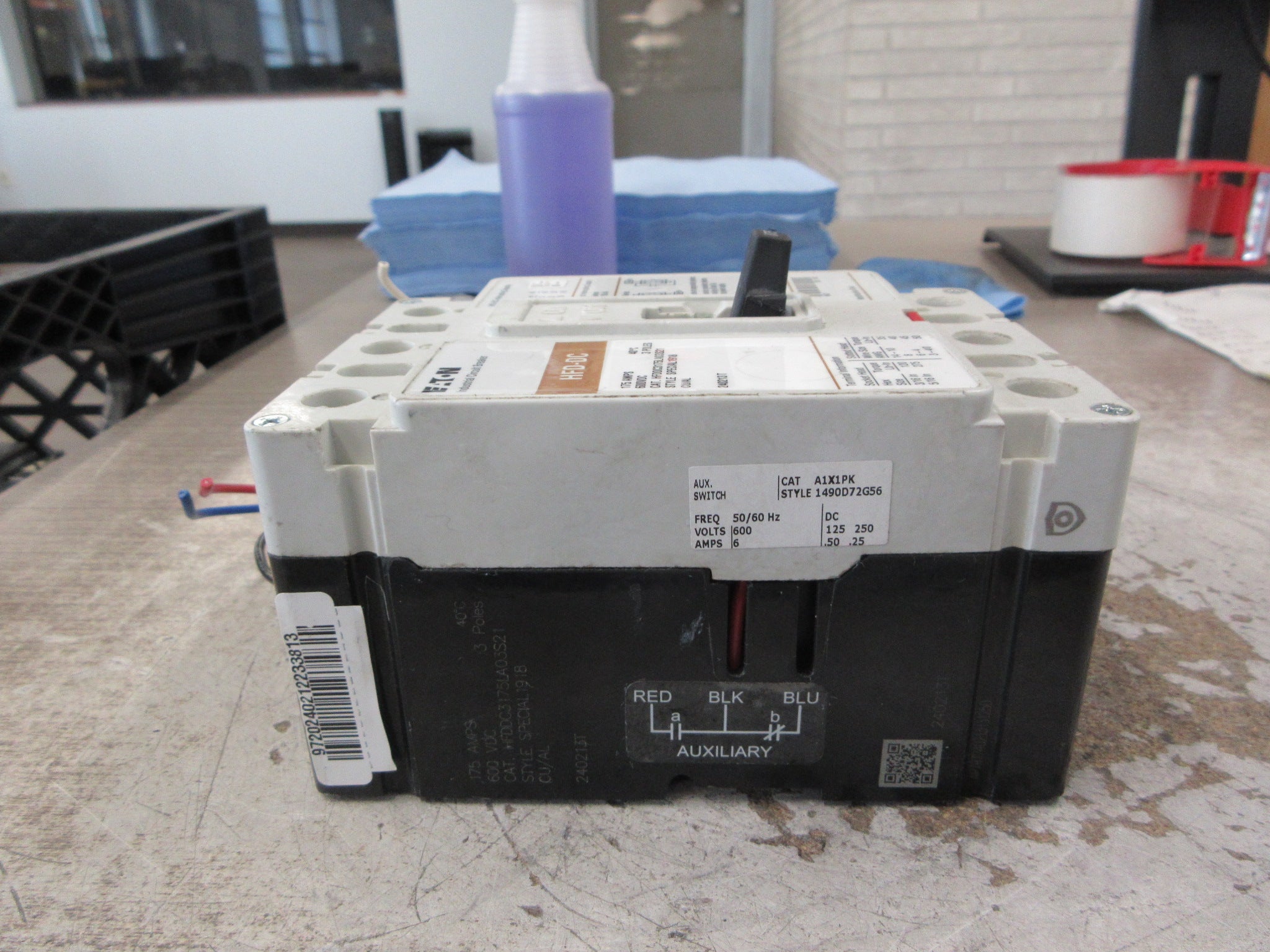 Eaton HFD-DC Circuit Breaker HFDDC3175LA03S21 Style: SPECIAL1918 175A Used