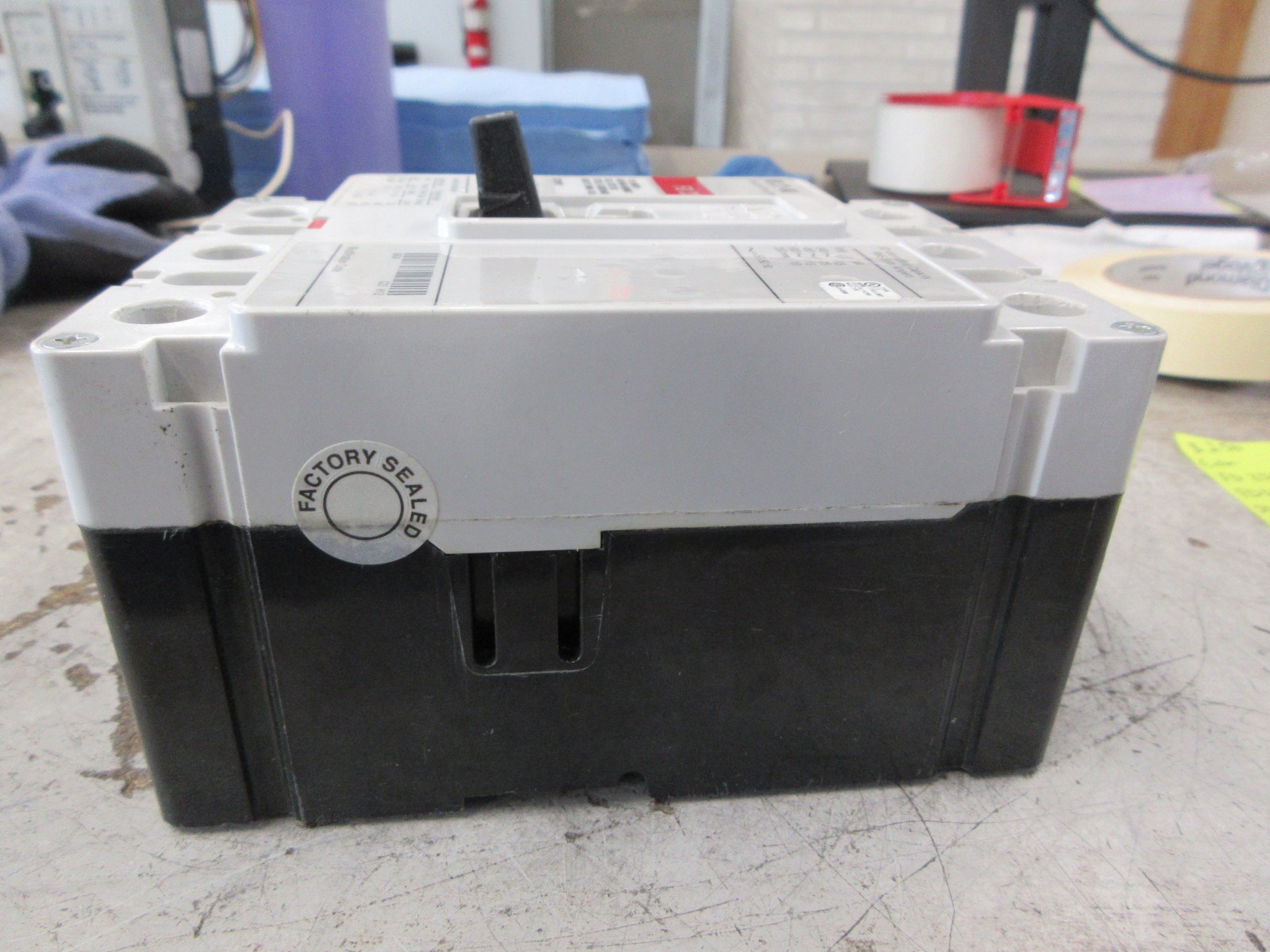 Eaton FD 35K Circuit Breaker FD3110L Style: 6639C94G97 110A 600V 3P Used