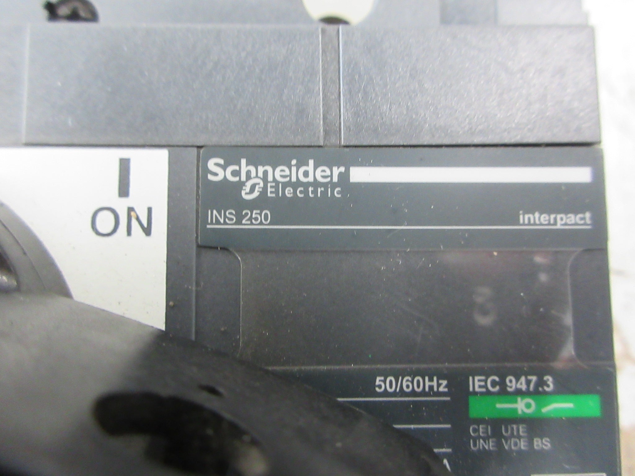 Schneider Electric Interpact Disconnect Switch INS 250 690V 250A 3P Used