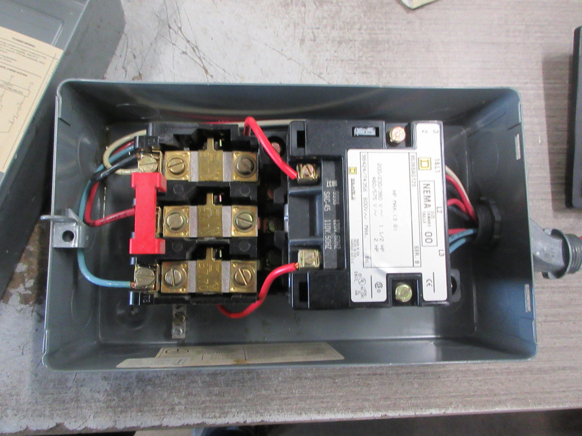 Square D Enclosed Size 00 Starter 8536SAG12S Ser. B 120V Coil Used